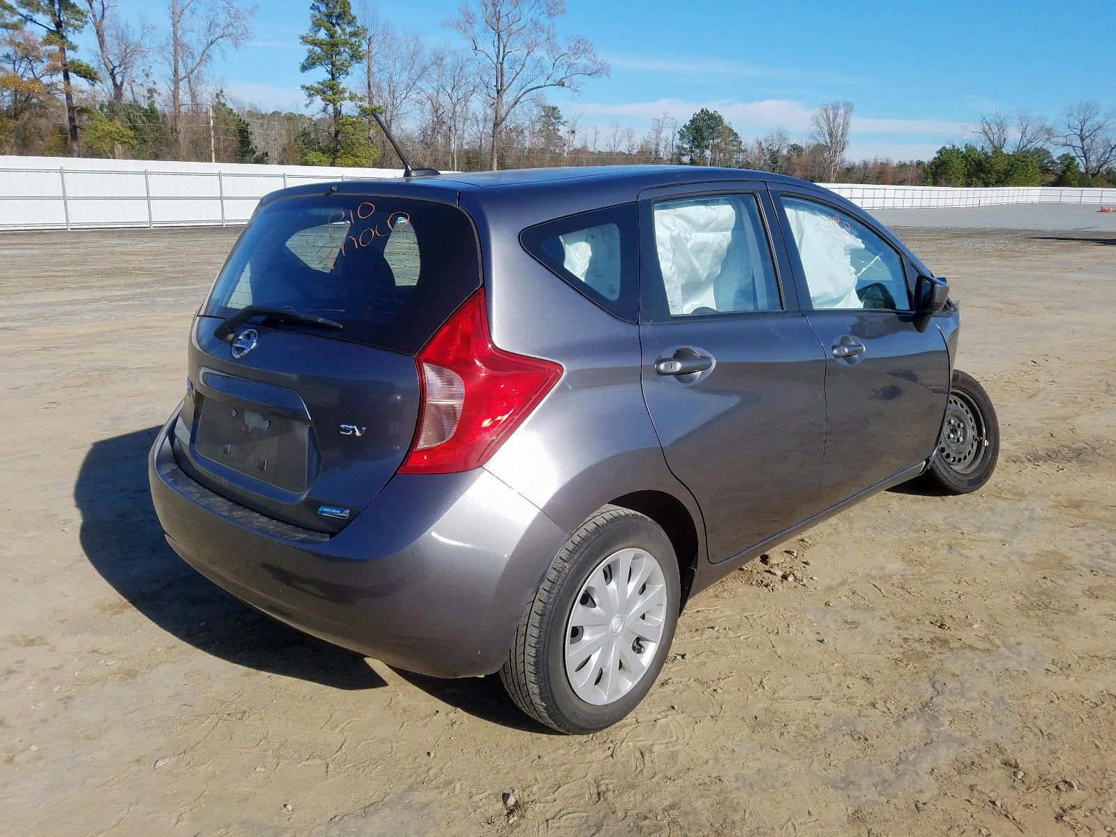 Photo 4 from auction – 2016 NISSAN VERSA NOTE with VIN 3N1CE2CP7GL398231