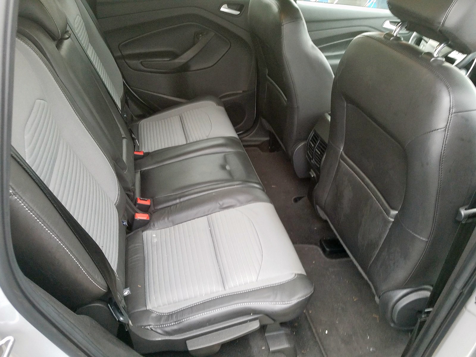 Photo 6 from auction – 2017 FORD ESCAPE SE with VIN 1FMCU0GDXHUE06166