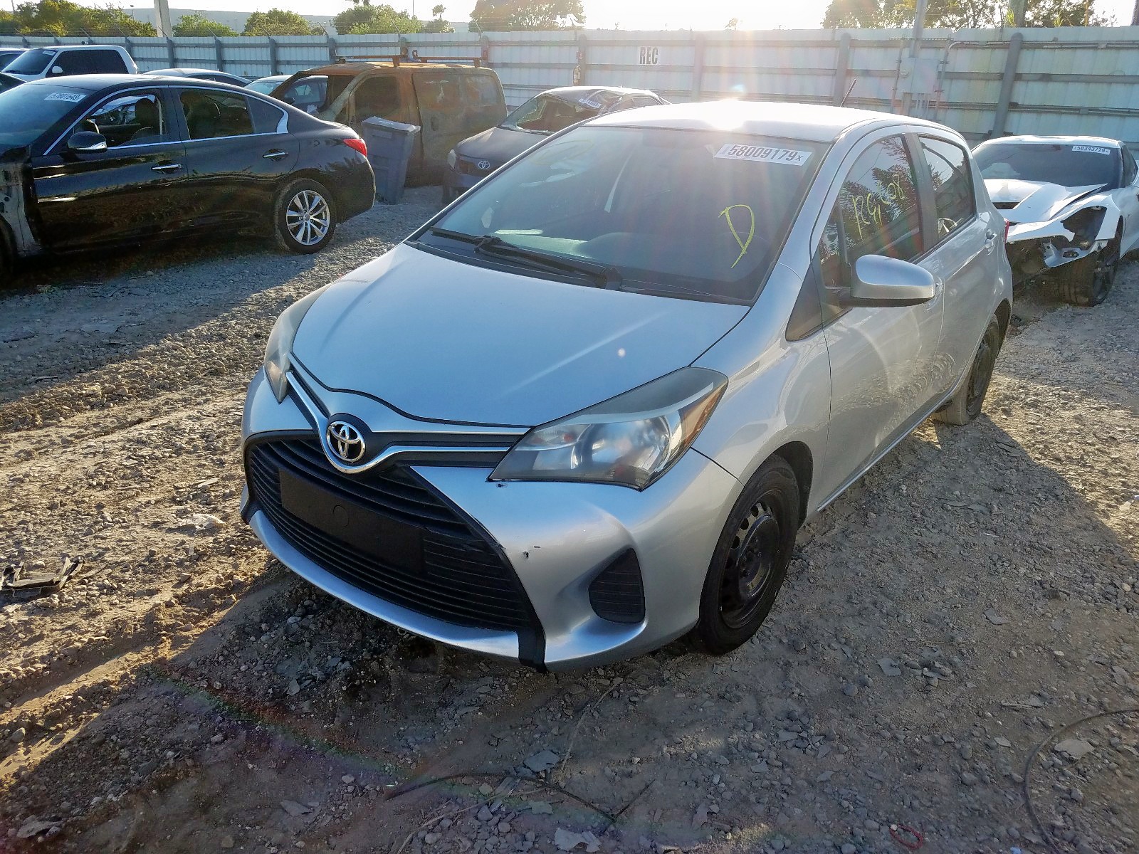 Photo 2 from auction – 2015 TOYOTA YARIS with VIN VNKKTUD35FA016734