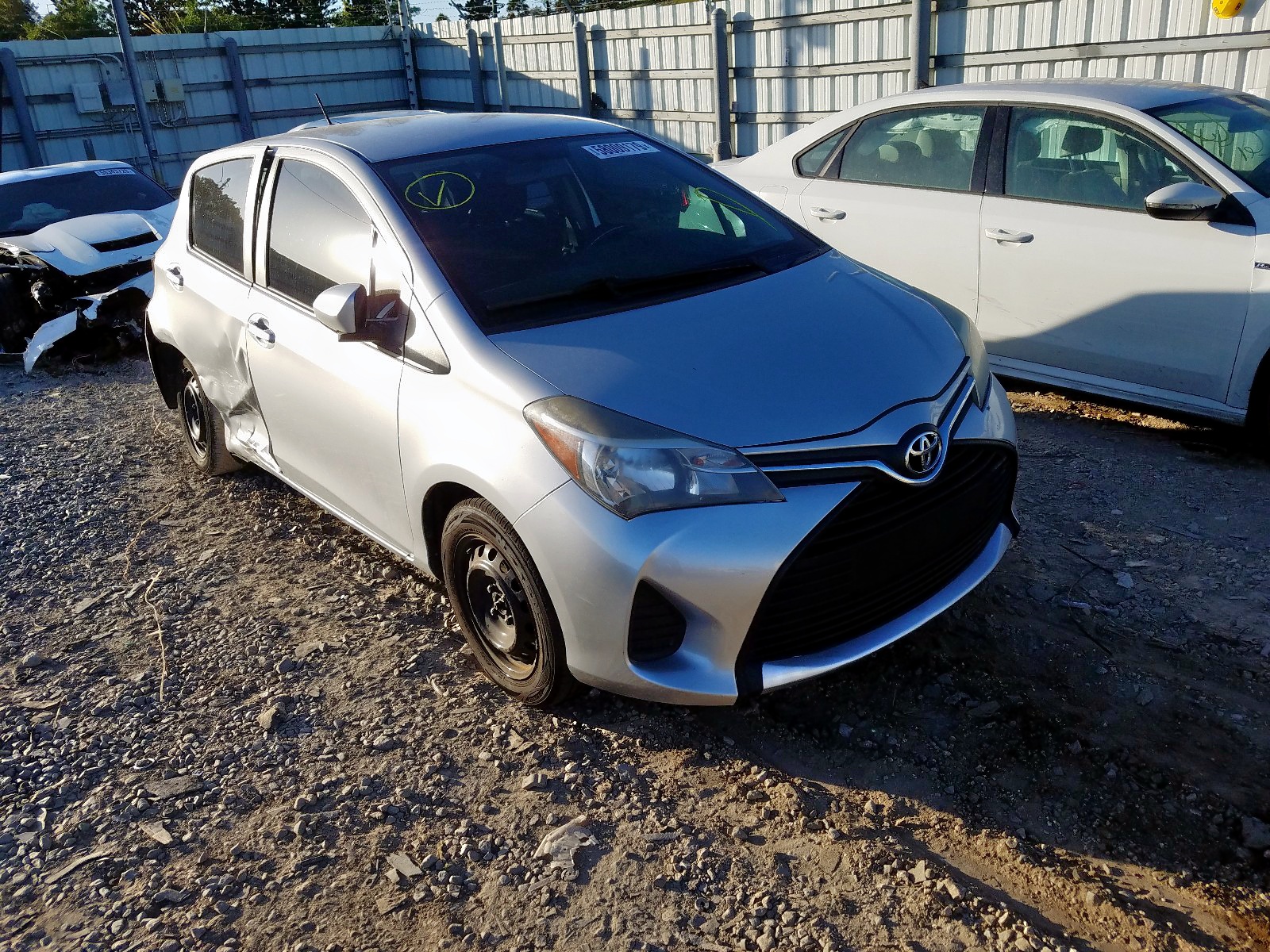 Photo 1 from auction – 2015 TOYOTA YARIS with VIN VNKKTUD35FA016734