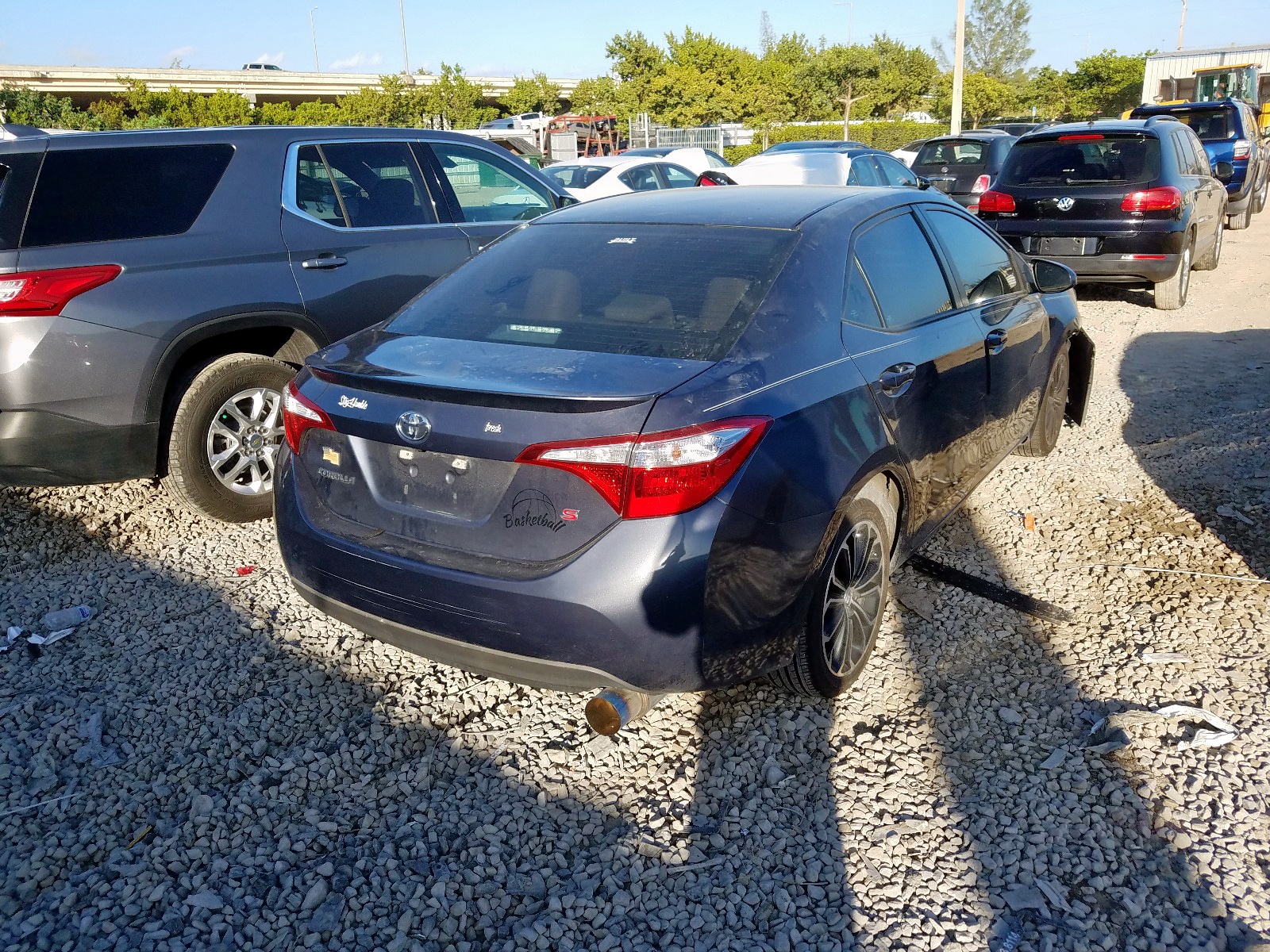 Photo 20 from auction – 2014 TOYOTA COROLLA L with VIN 5YFBURHE7EP177840