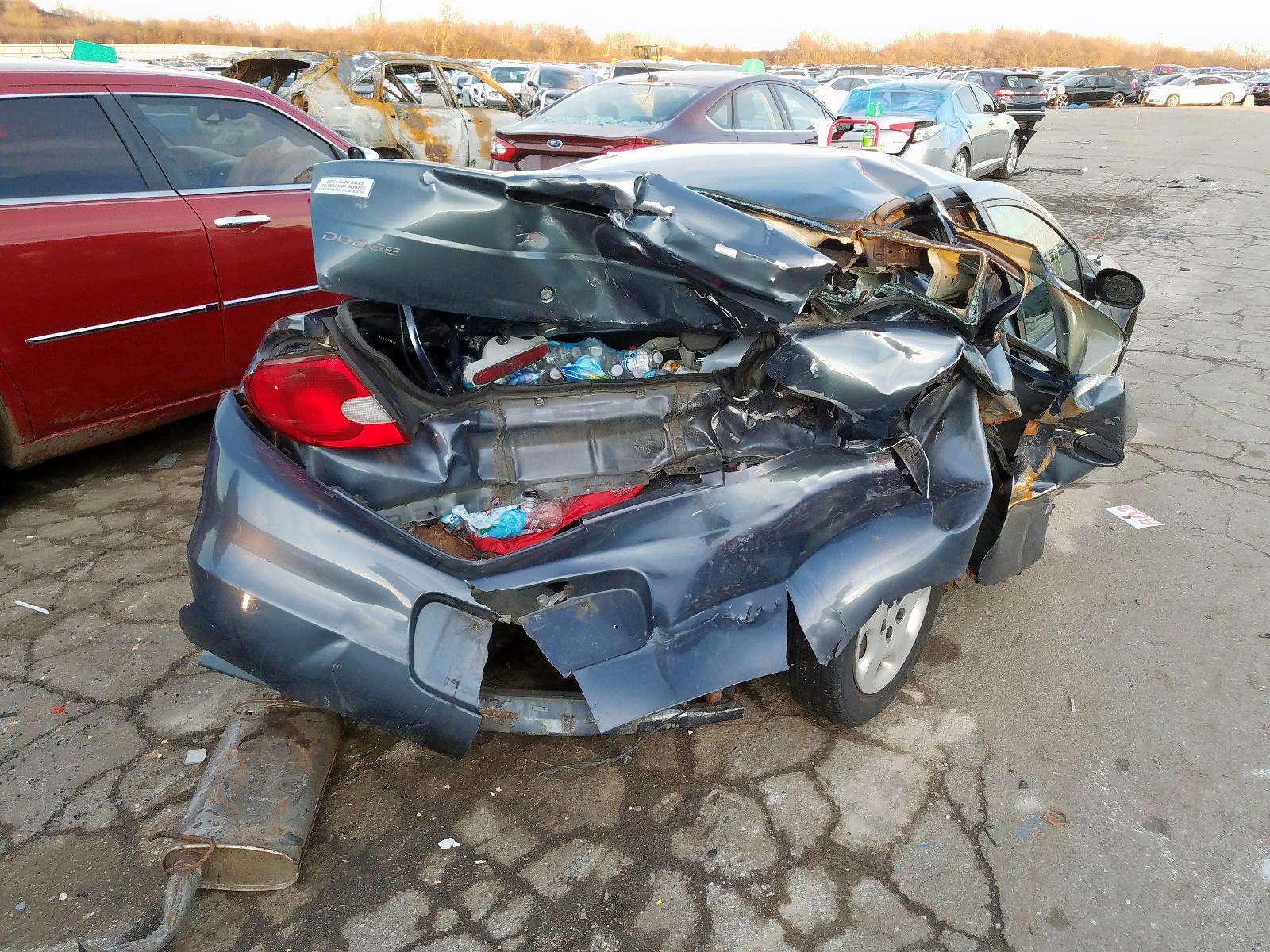Photo 4 from auction – 2001 DODGE NEON with VIN 1B3ES46C31D260803