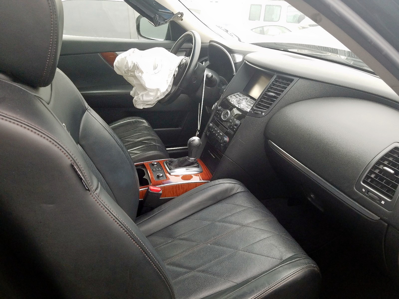 Photo 5 from auction – 2014 INFINITI QX70 with VIN JN8CS1MW0EM412323