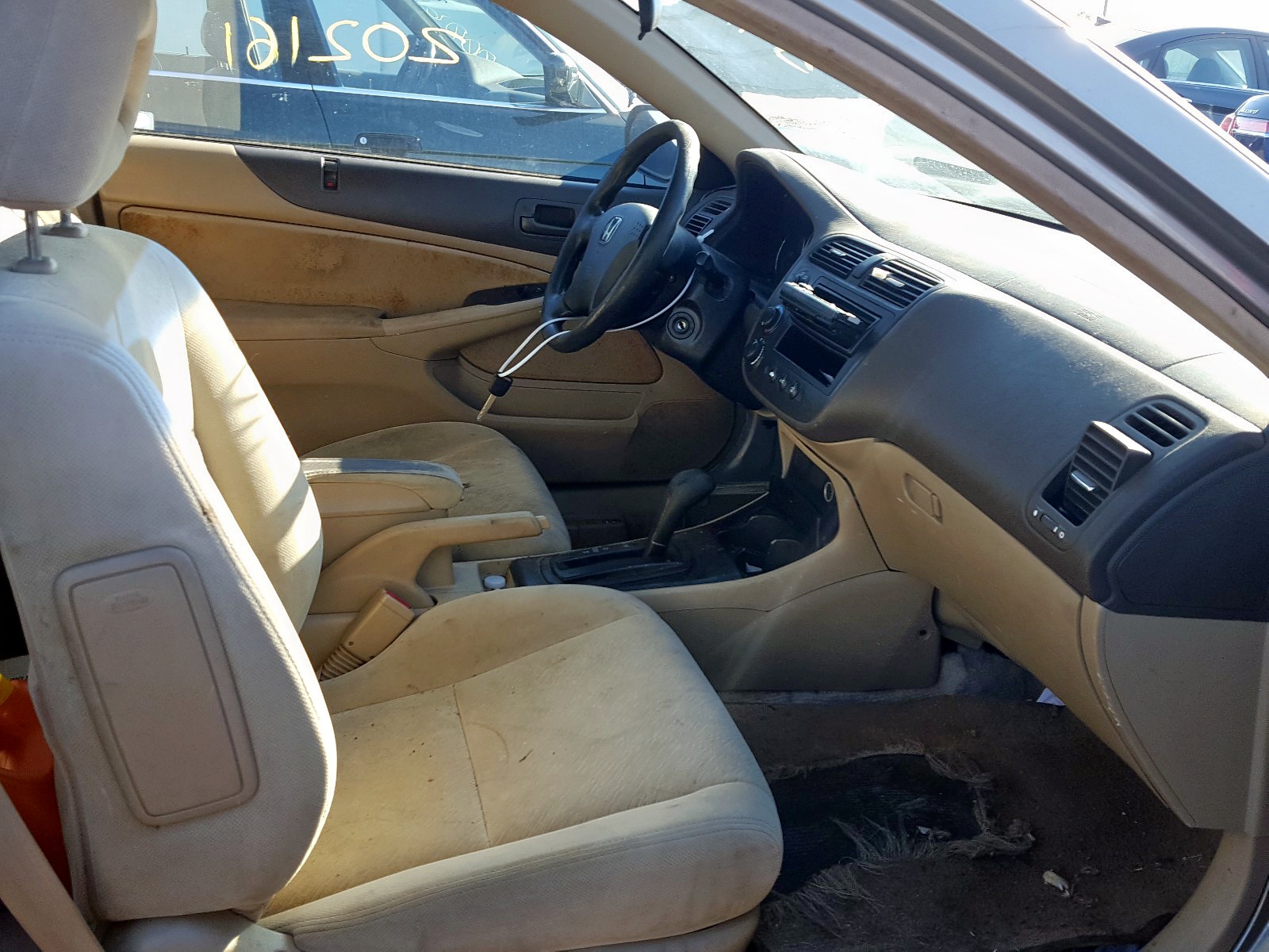 Photo 5 from auction – 2004 HONDA CIVIC LX with VIN 1HGEM22644L004808