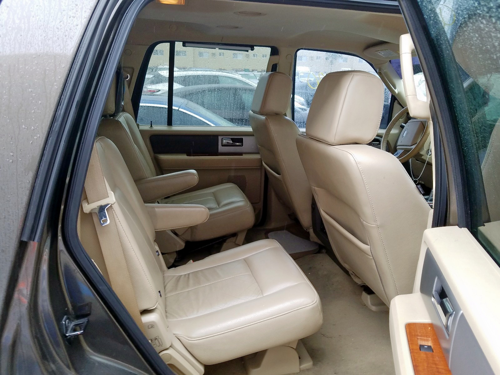 Photo 6 from auction – 2008 FORD EXPEDITION with VIN 1FMFU17578LA31676