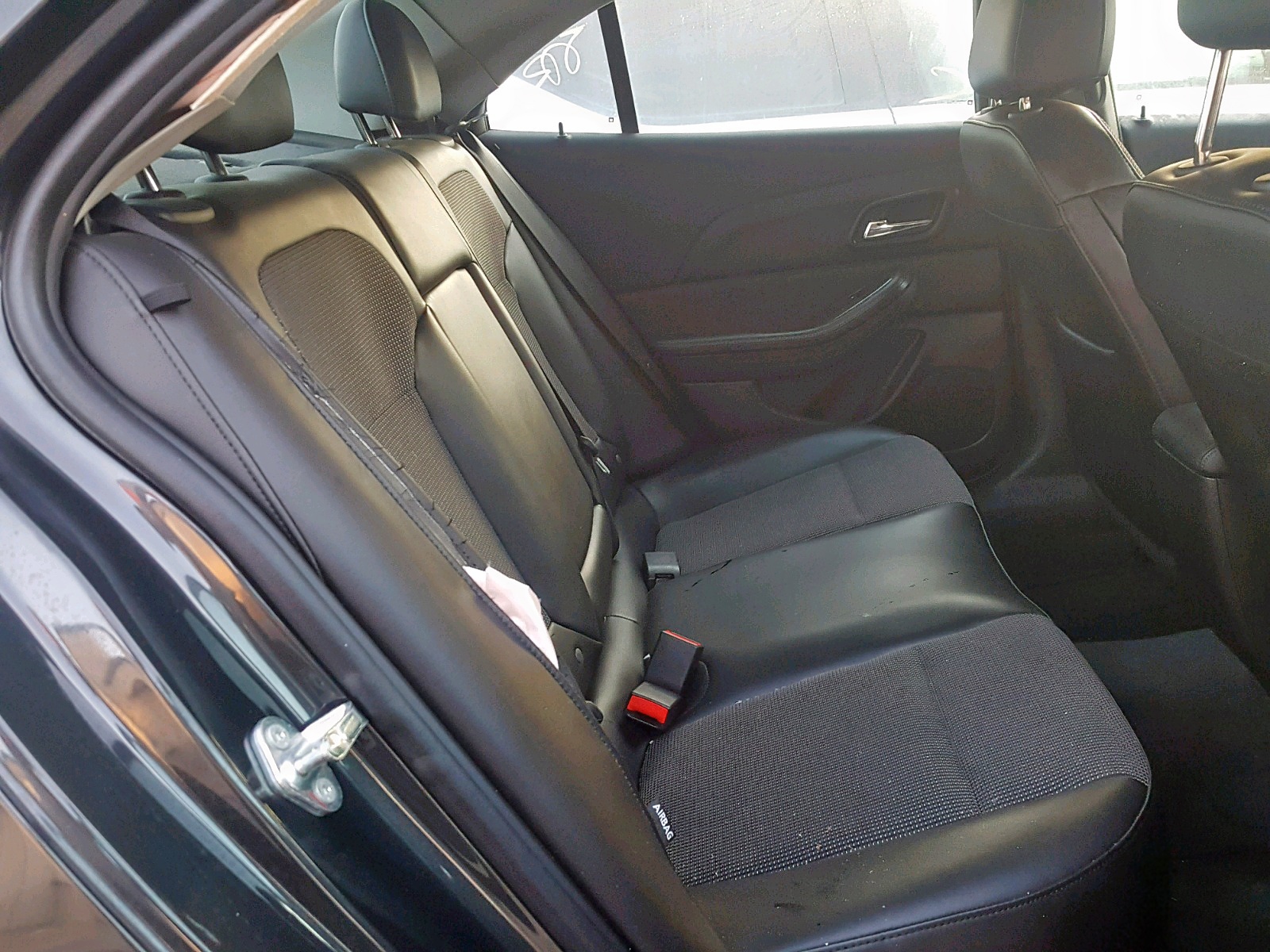 Photo 6 from auction – 2015 CHEVROLET MALIBU 1LT with VIN 1G11C5SL1FF190793