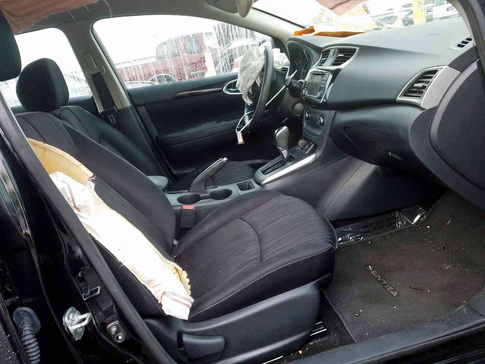 Photo 5 from auction – 2017 NISSAN SENTRA S with VIN 3N1AB7AP1HL694489