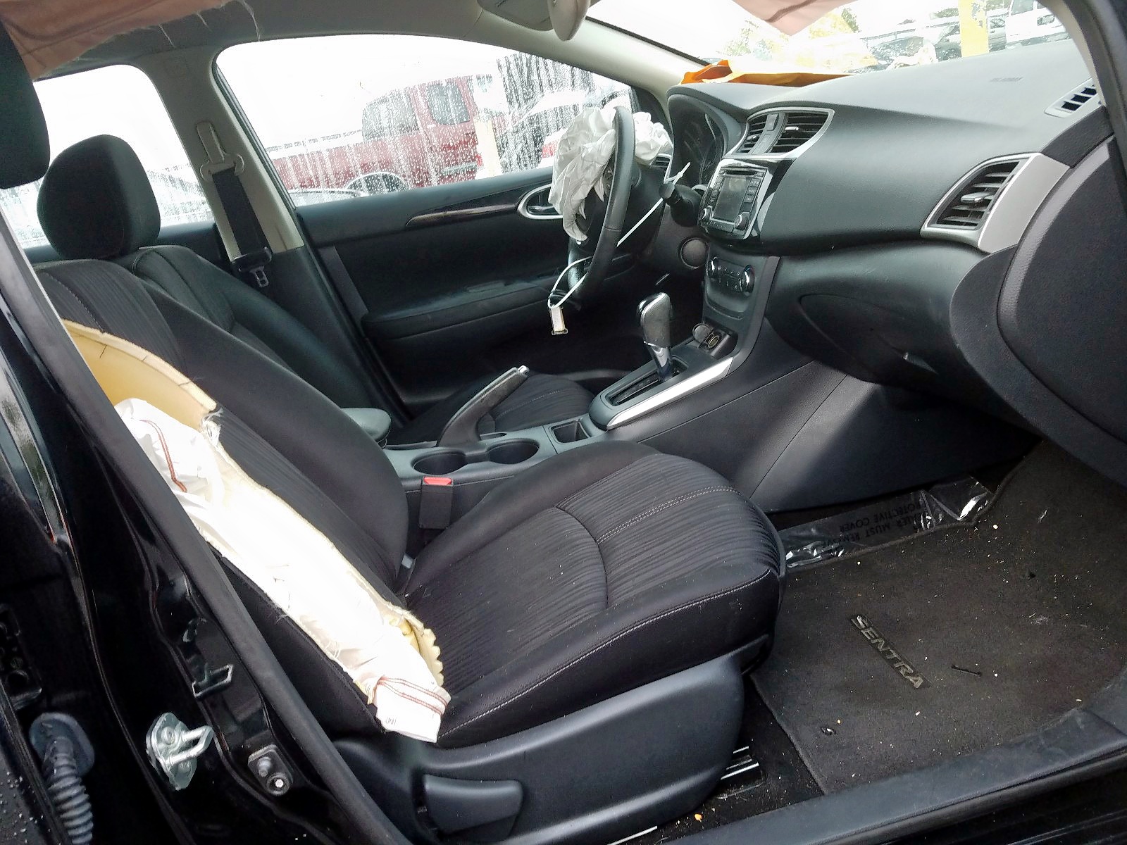 Zdjęcie 5 z aukcji – 2017 NISSAN SENTRA S z VIN 3N1AB7AP1HL694489