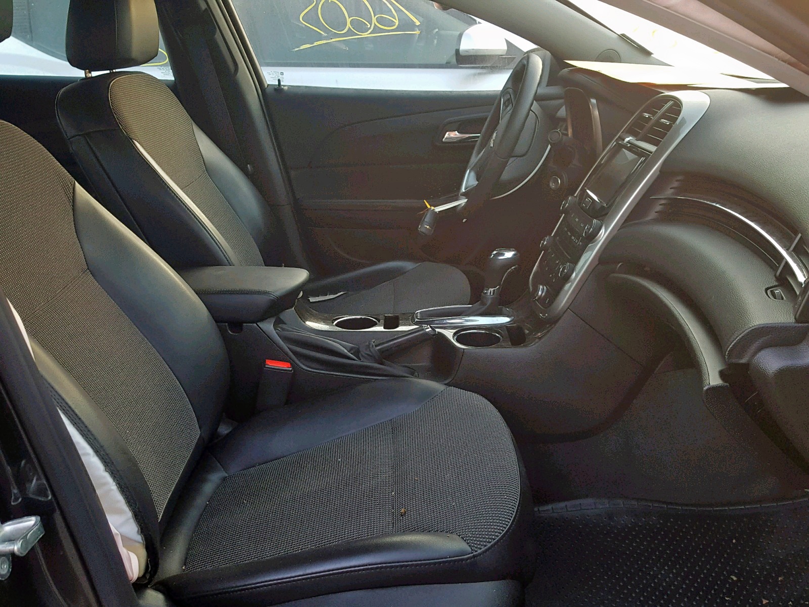 Photo 5 from auction – 2015 CHEVROLET MALIBU 1LT with VIN 1G11C5SL1FF190793