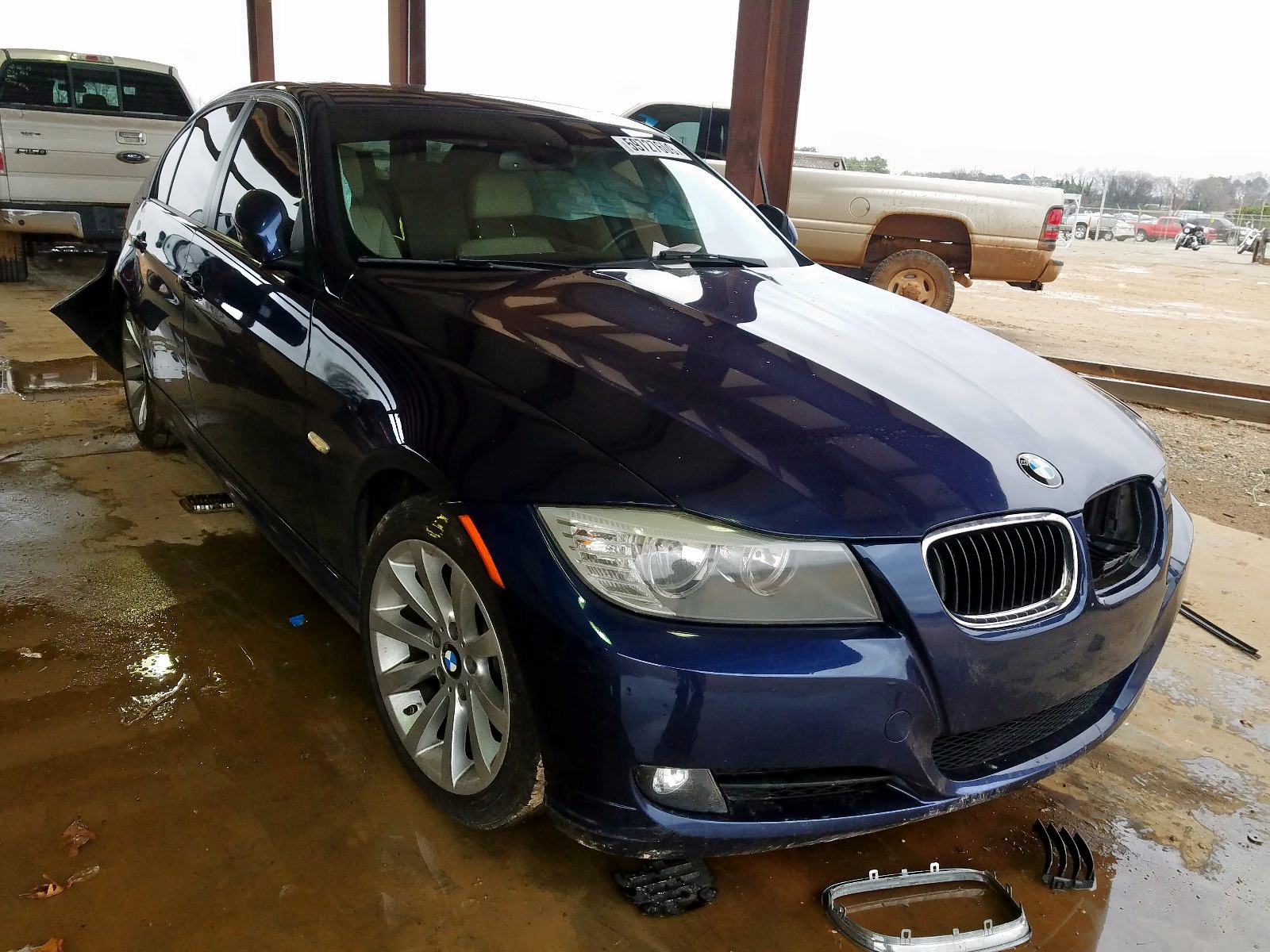 Photo 1 from auction – 2011 BMW 328 I with VIN WBAPH7G5XBNM59475