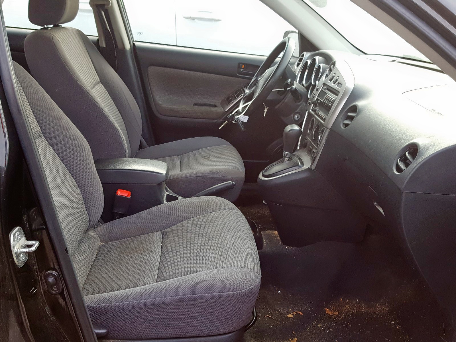 Photo 5 from auction – 2008 PONTIAC VIBE with VIN 5Y2SL65858Z420880