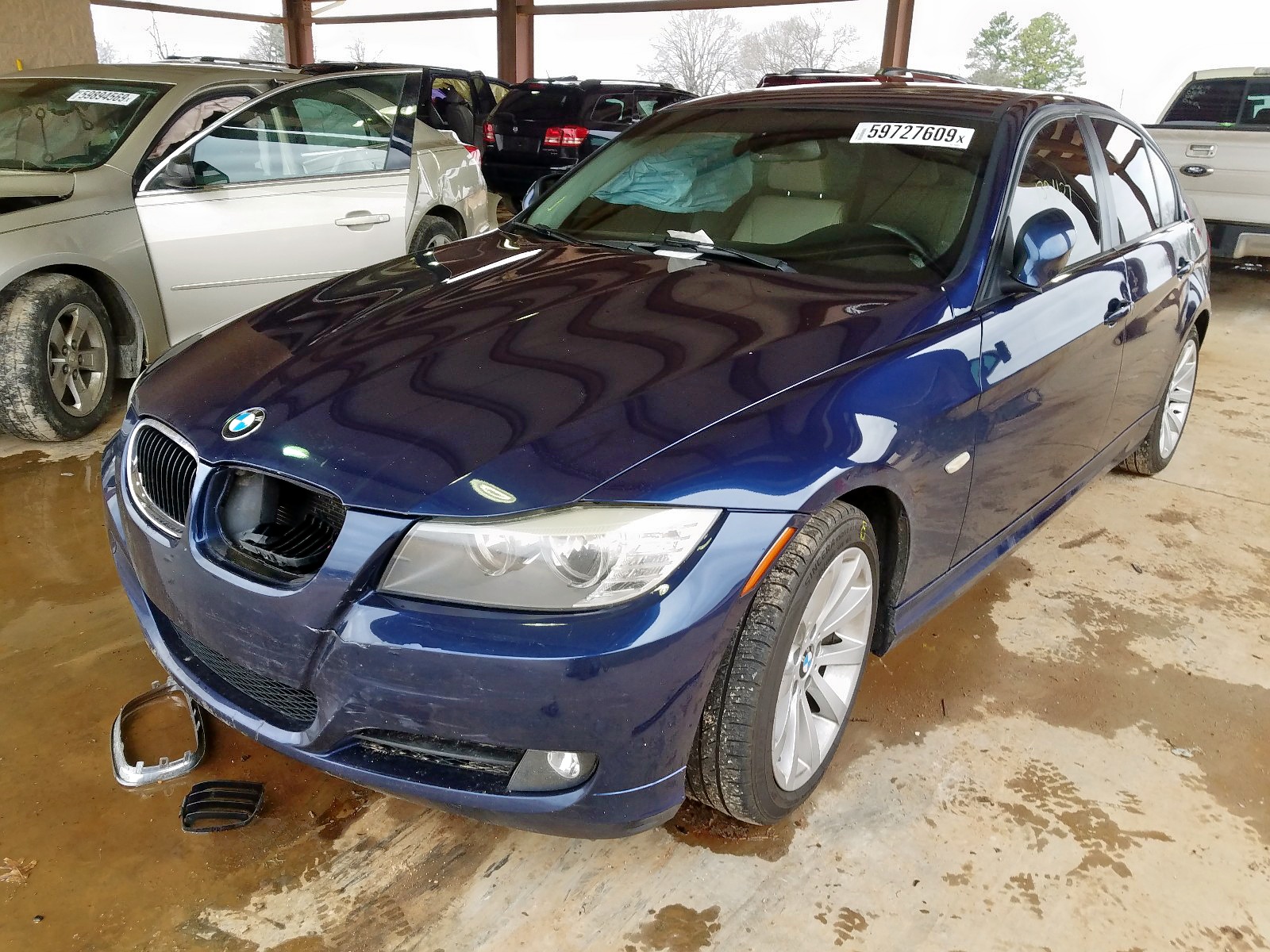Photo 2 from auction – 2011 BMW 328 I with VIN WBAPH7G5XBNM59475