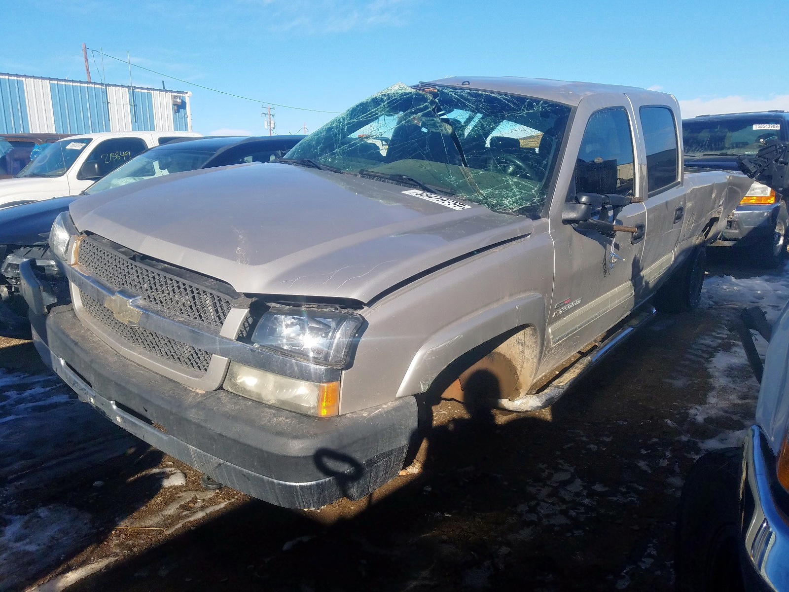 Photo 2 from auction – 2004 CHEVROLET SILVERADO with VIN 1GCHC232X4F220350