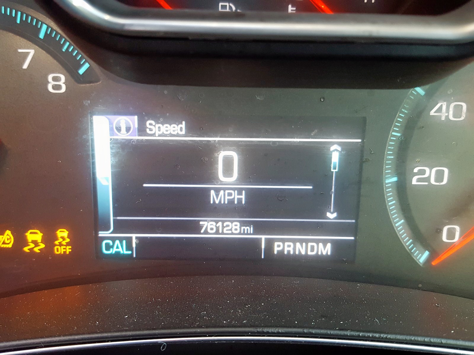 Photo 8 from auction – 2017 CHEVROLET IMPALA LT with VIN 2G1105SA9H9174733