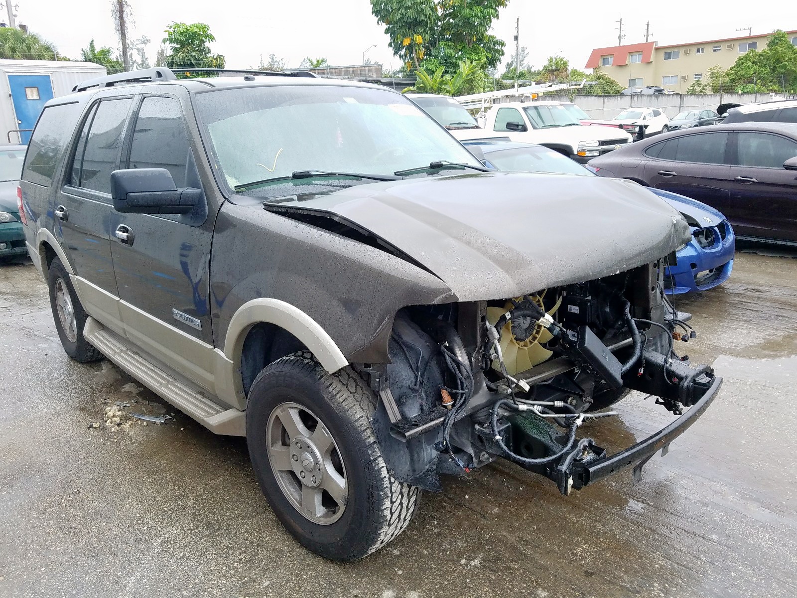FORD EXPEDITION 2008 with VIN 1FMFU17578LA31676 - Photo from auction