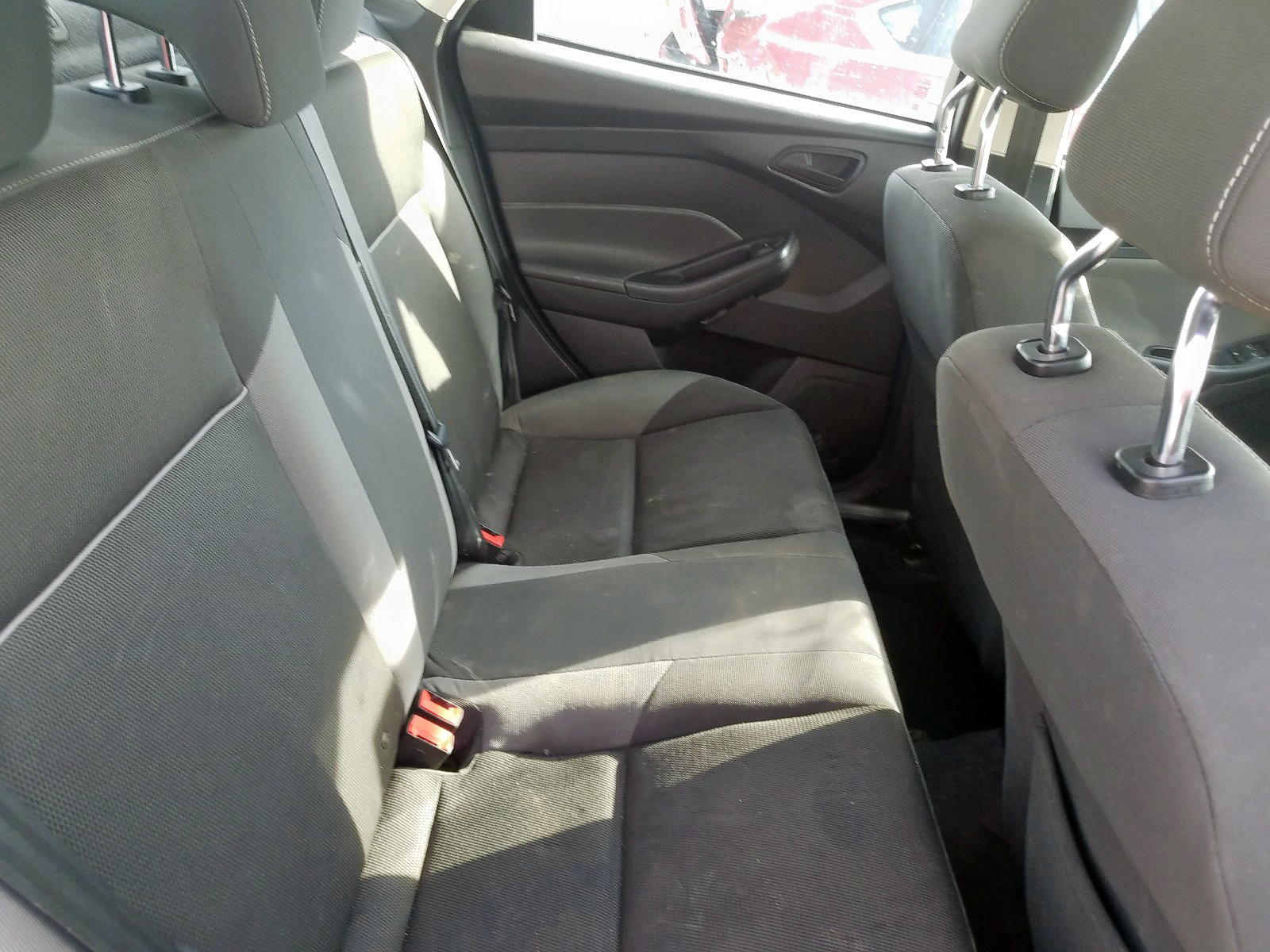 Photo 6 from auction – 2012 FORD FOCUS SE with VIN 1FAHP3F20CL150871