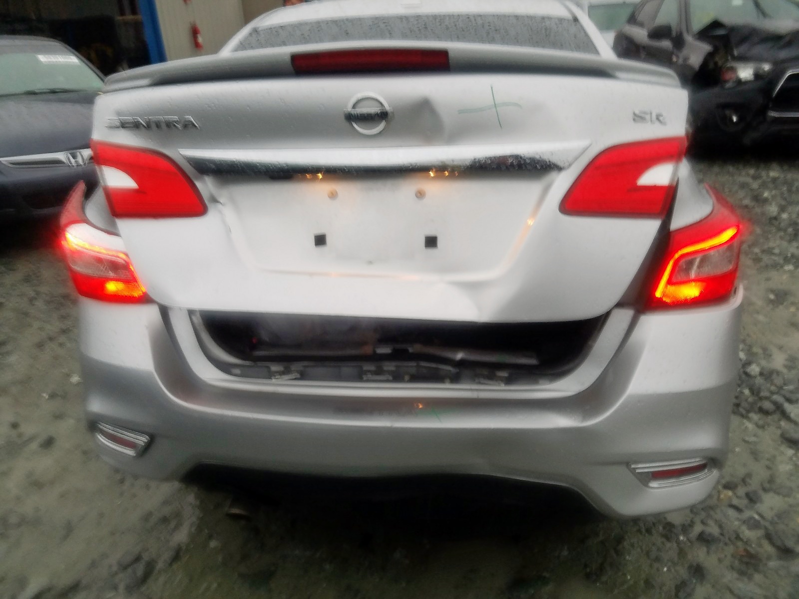 Photo 9 from auction – 2016 NISSAN SENTRA S with VIN 3N1AB7AP4GY247480