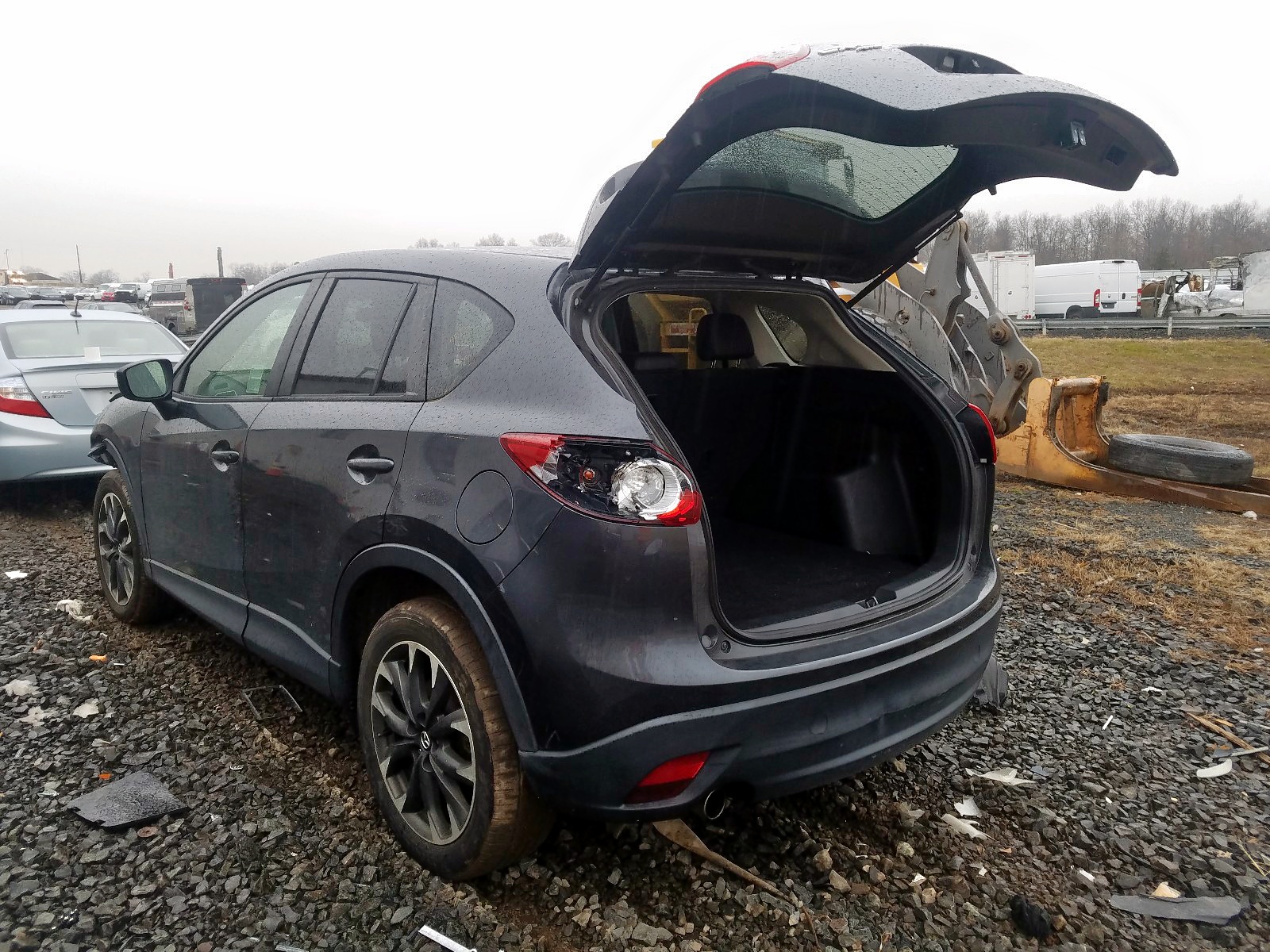 Photo 3 from auction – 2016 MAZDA CX-5 GT with VIN JM3KE4DY3G0826392