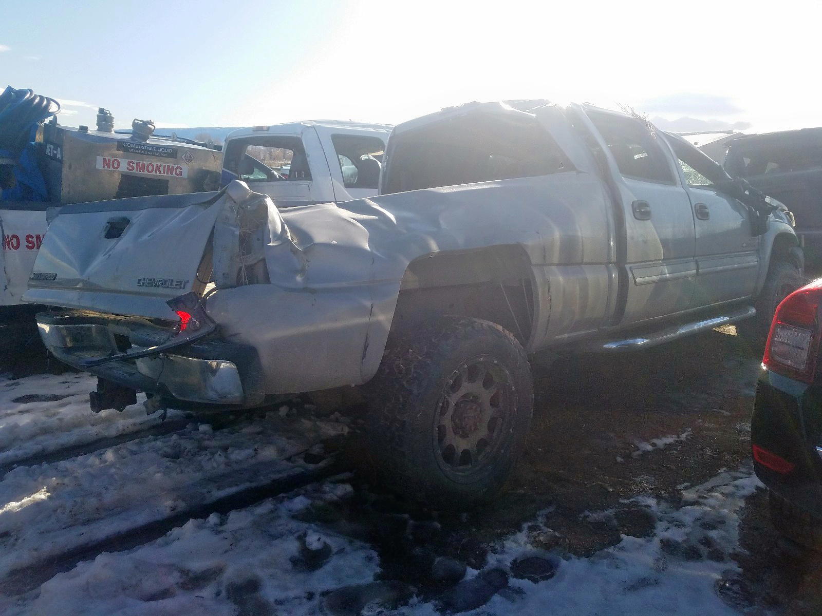 Photo 4 from auction – 2004 CHEVROLET SILVERADO with VIN 1GCHC232X4F220350