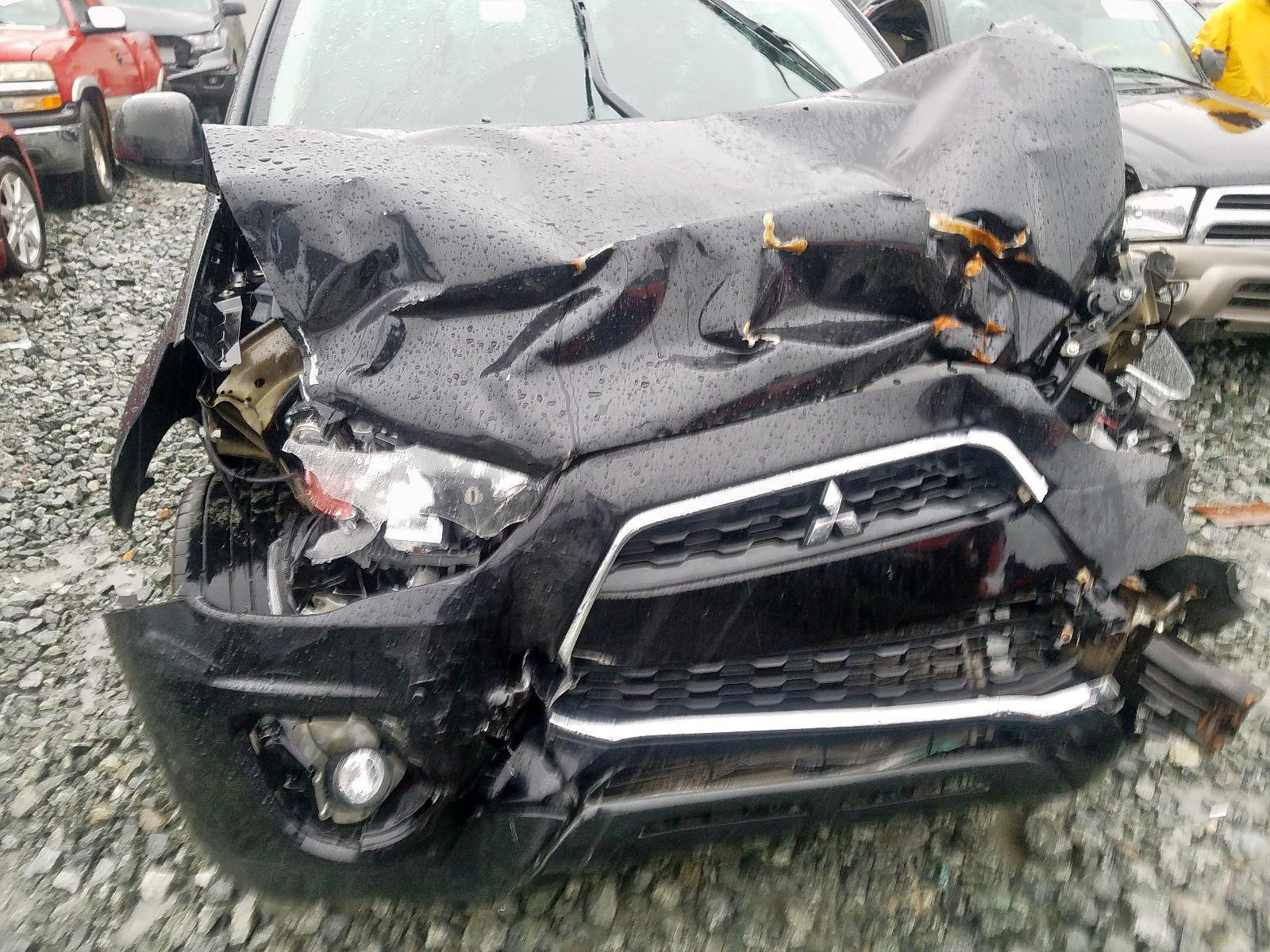 Photo 7 from auction – 2014 MITSUBISHI OUTLANDER with VIN 4A4AP4AU0EE027856