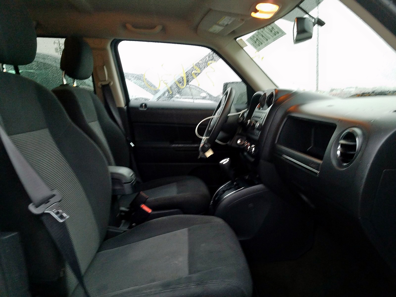 Photo 5 from auction – 2016 JEEP PATRIOT SP with VIN 1C4NJPBB7GD649520