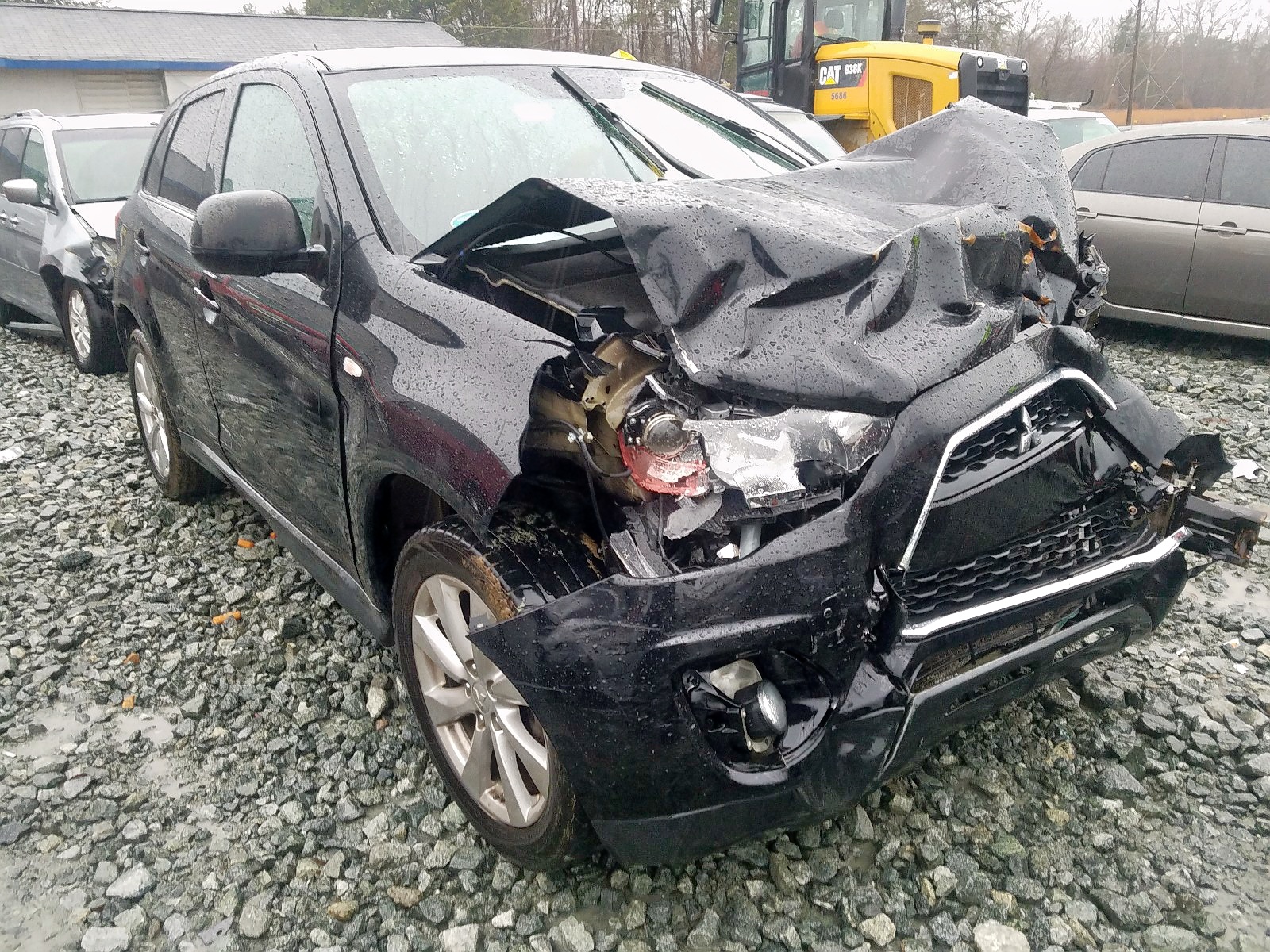 MITSUBISHI OUTLANDER 2014 z numerem VIN 4A4AP4AU0EE027856 - Zdjęcie z aukcji