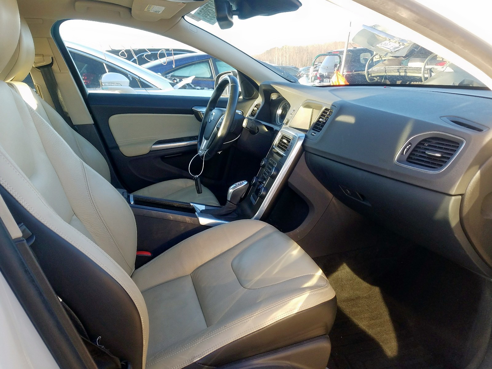 Photo 5 from auction – 2013 VOLVO S60 T5 with VIN YV1612FH9D1217816