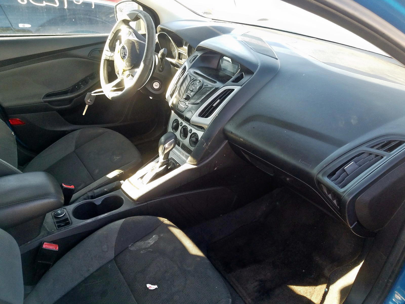 Photo 3 from auction – 2012 FORD FOCUS SE with VIN 1FAHP3F20CL150871