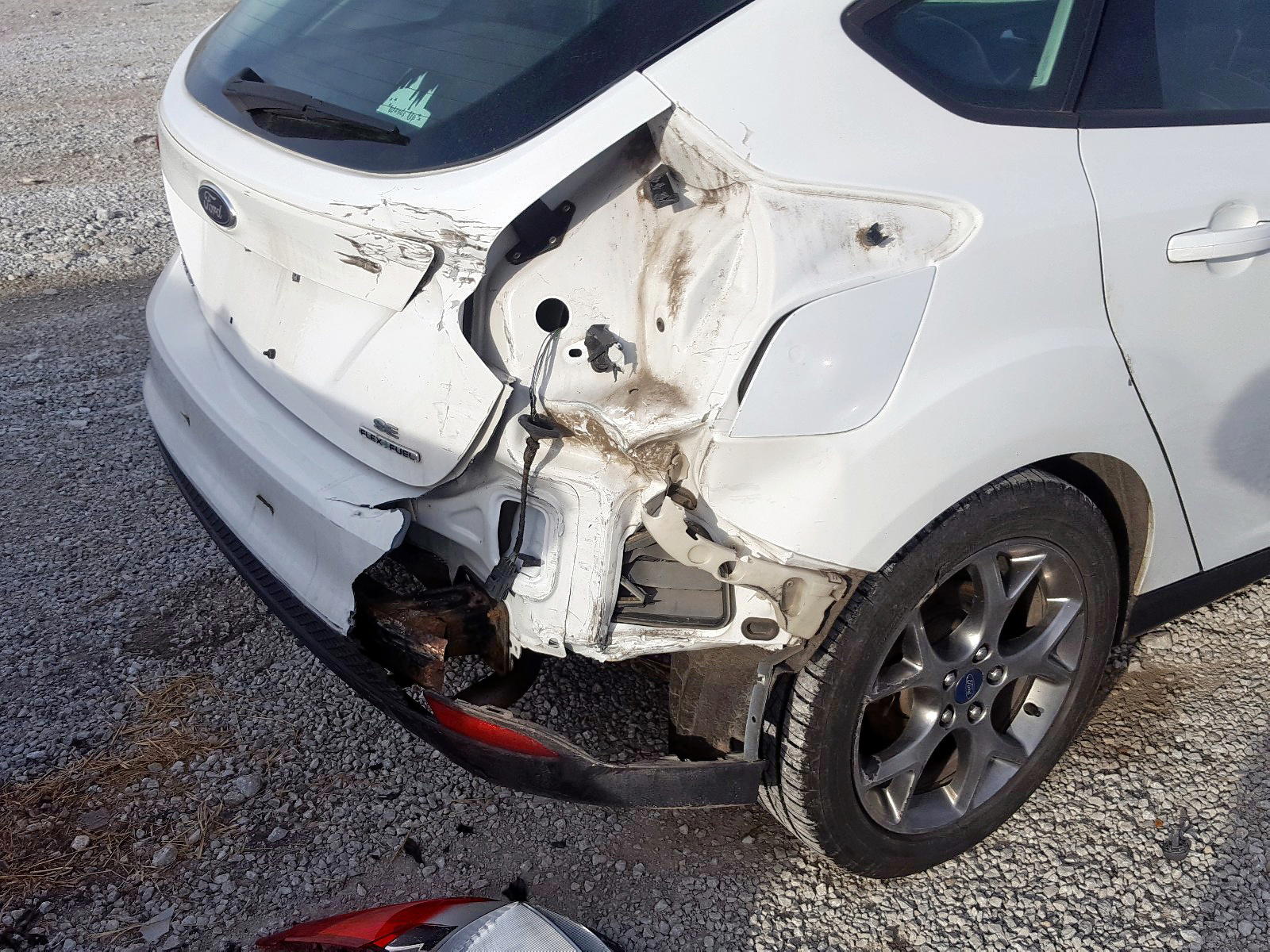 Photo 9 from auction – 2013 FORD FOCUS SE with VIN 1FADP3K28DL169139