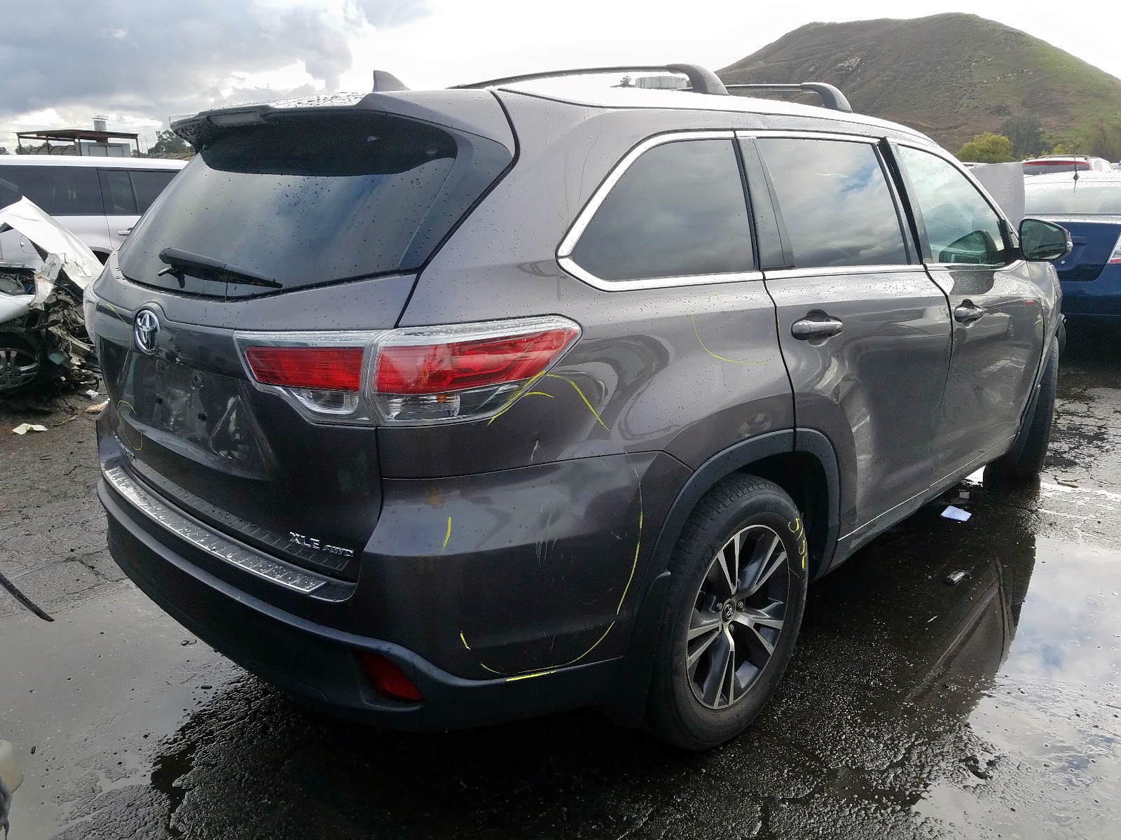 صورة رقم 4 من المزاد - 2016 TOYOTA HIGHLANDER مع VIN 5TDJKRFH0GS299125