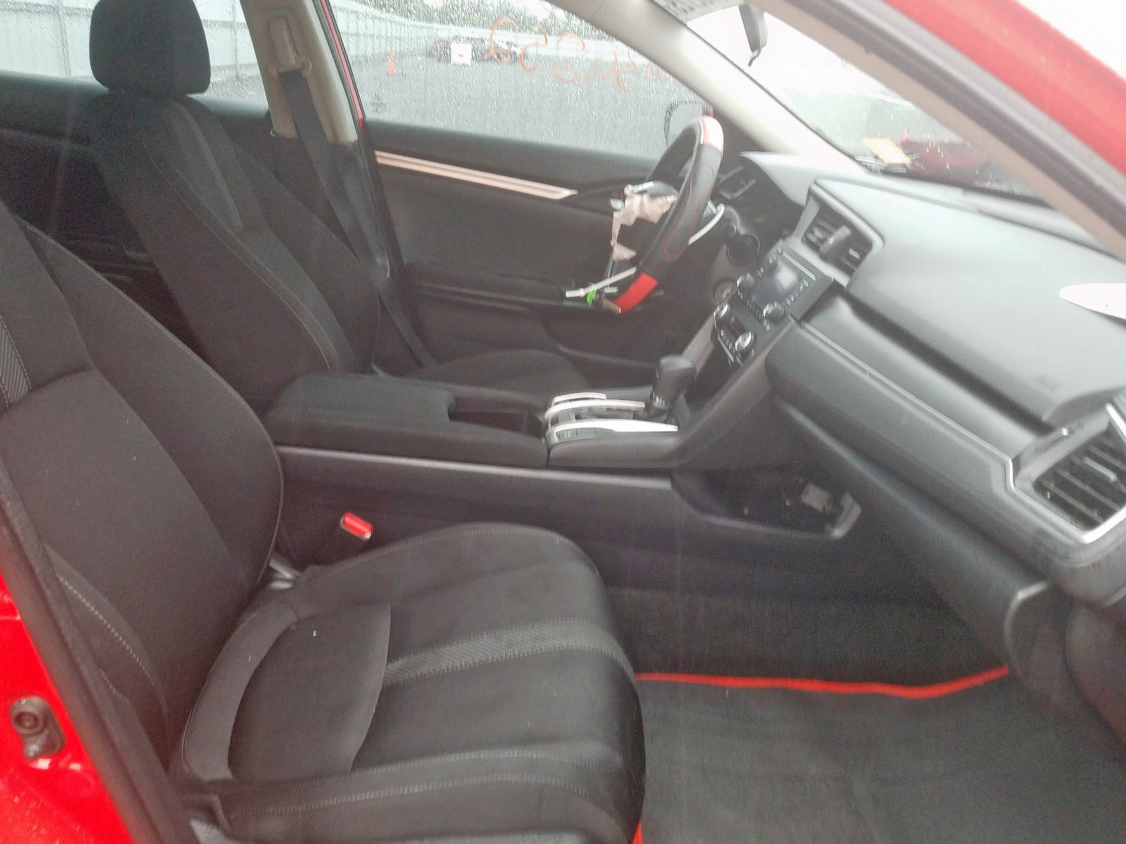 Photo 5 from auction – 2018 HONDA CIVIC LX with VIN 2HGFC2F57JH549628