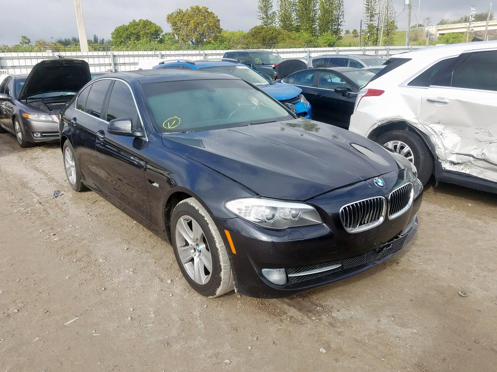 BMW 528 I 2013 with VIN WBAXG5C55DD230093 - Photo from auction