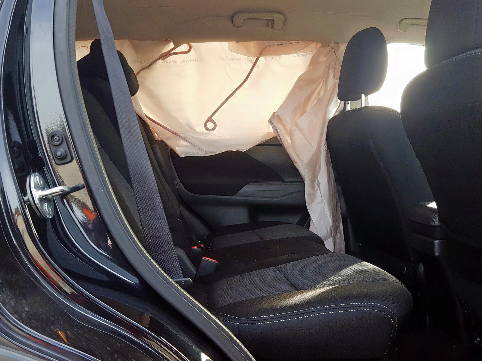 Photo 6 from auction – 2016 MITSUBISHI OUTLANDER with VIN JA4AD3A33GZ024960
