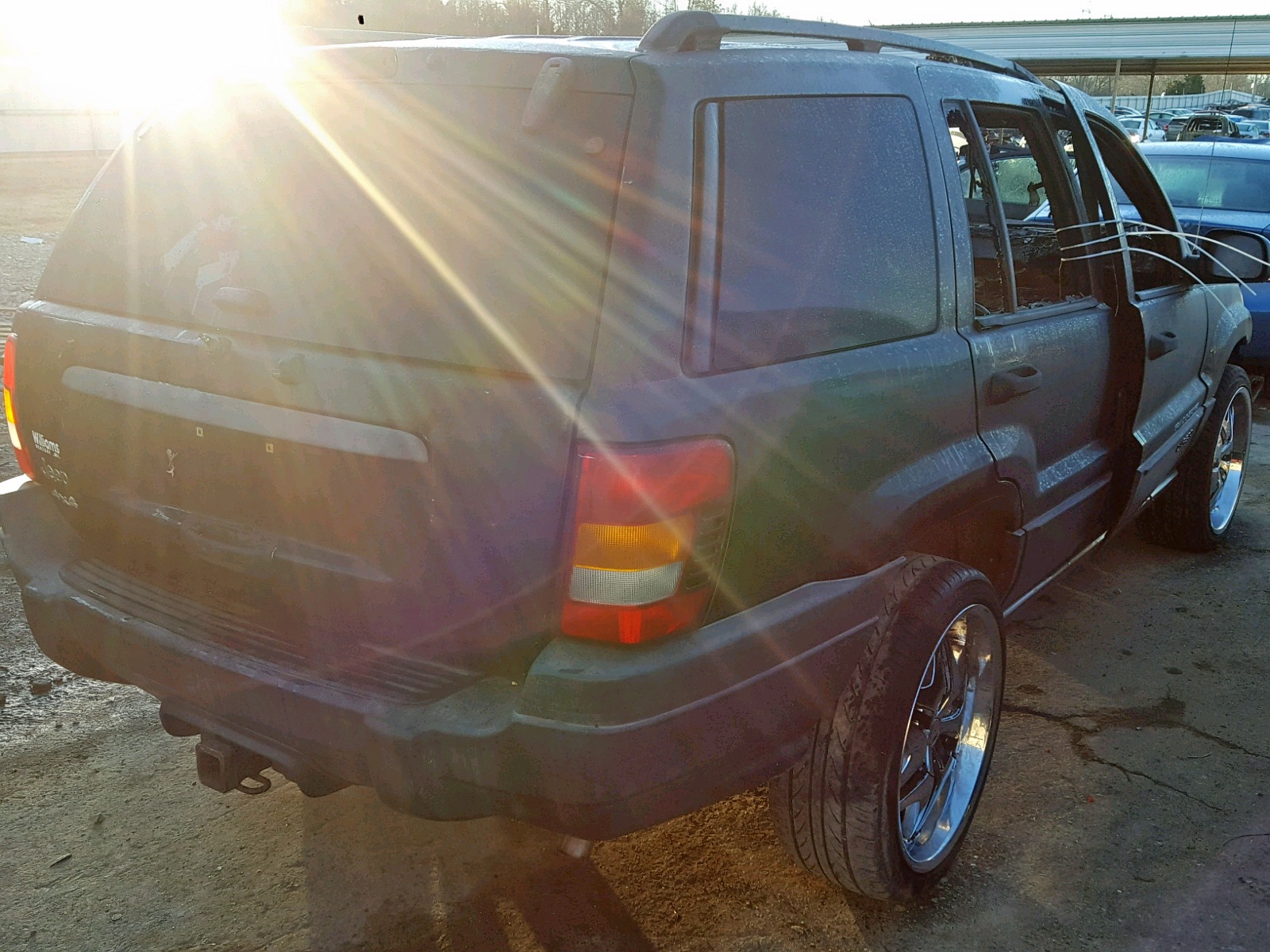 Photo 4 from auction – 2004 JEEP GRAND CHER with VIN 1J4GW48S74C358219