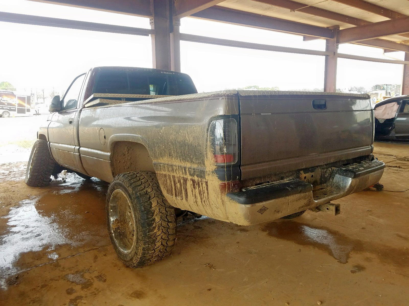 Photo 3 from auction – 1994 DODGE RAM 2500 with VIN 1B7KF26C4RS628780