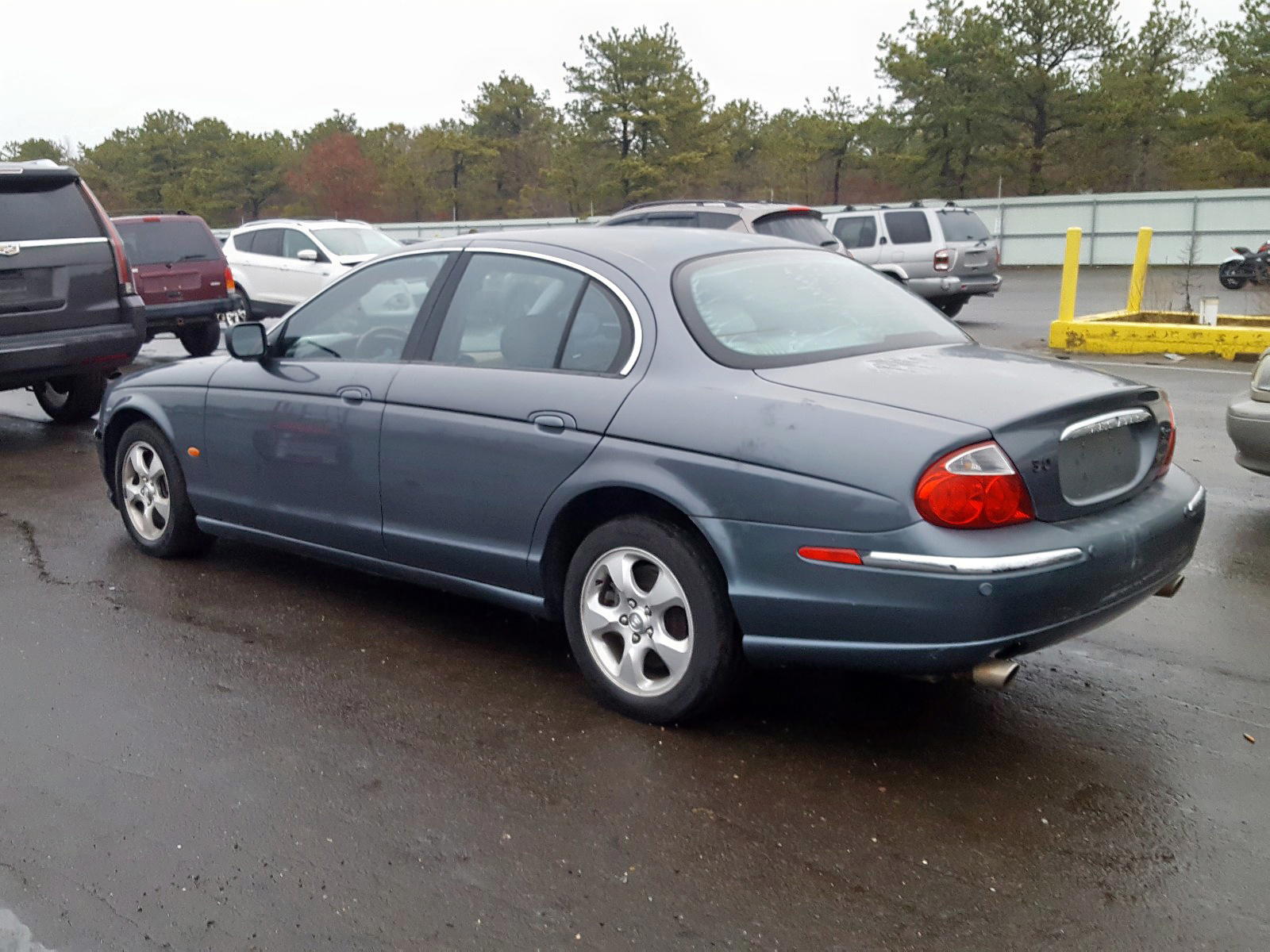 Photo 3 from auction – 2001 JAGUAR S-TYPE with VIN SAJDA01N21FM09075