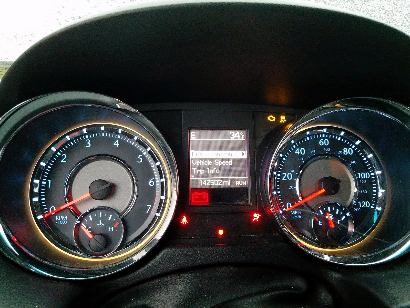 Photo 8 from auction – 2014 CHRYSLER TOWN & COU with VIN 2C4RC1BG3ER176326