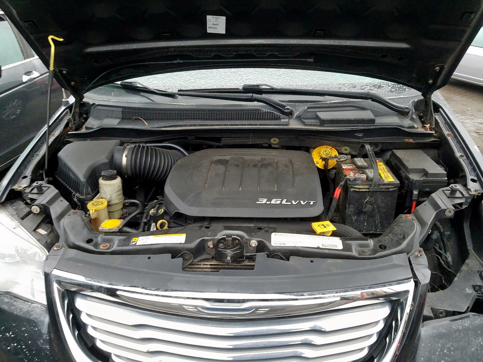 Photo 7 from auction – 2014 CHRYSLER TOWN & COU with VIN 2C4RC1BG3ER176326
