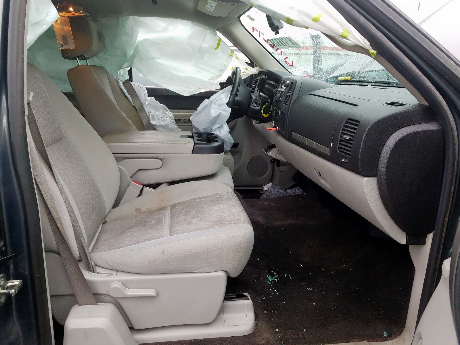 Photo 5 from auction – 2011 CHEVROLET SILVERADO with VIN 1GCRCSE09BZ451719