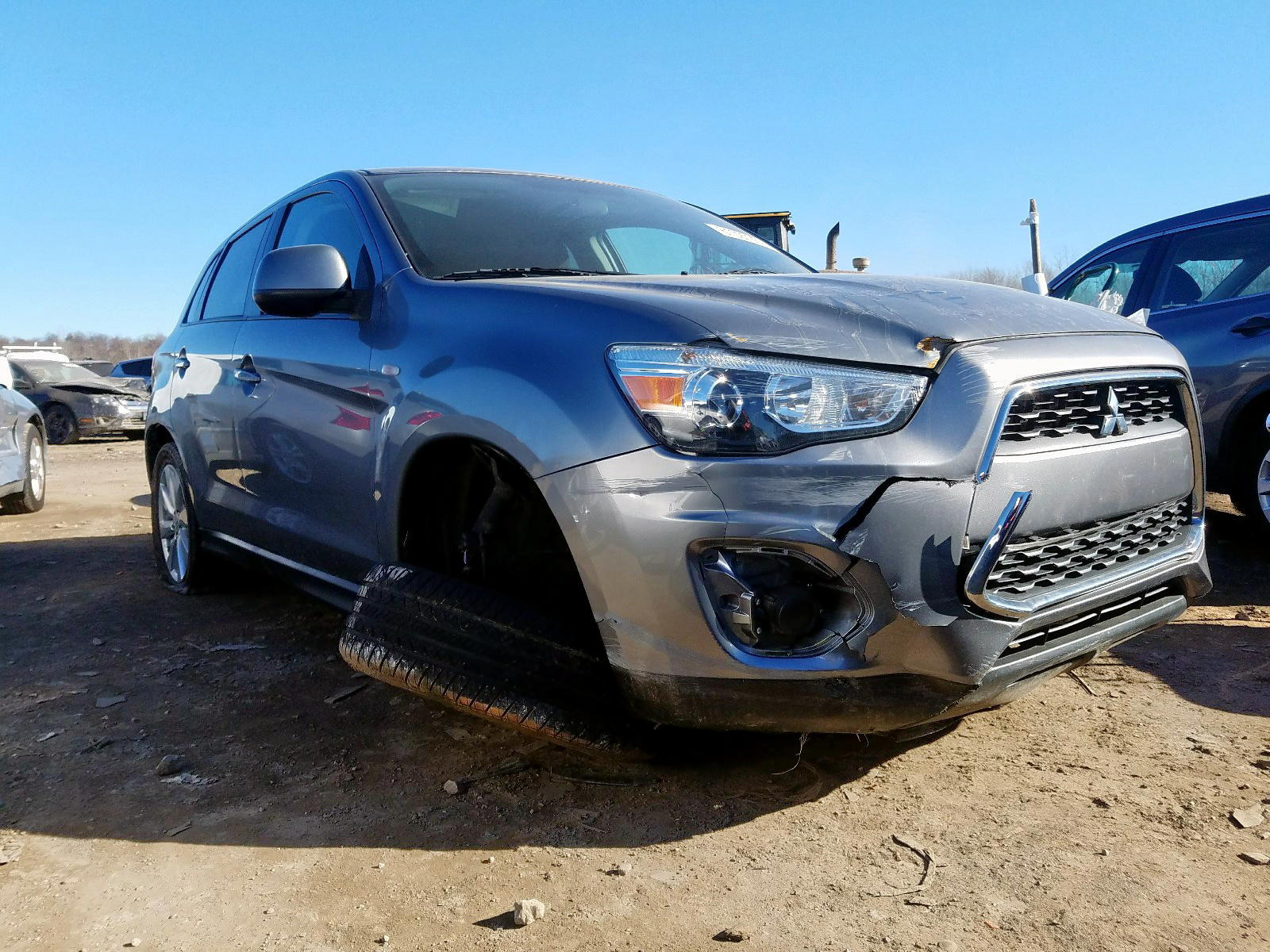 MITSUBISHI OUTLANDER 2014 with VIN 4A4AR3AU4EE023376 - Photo from auction