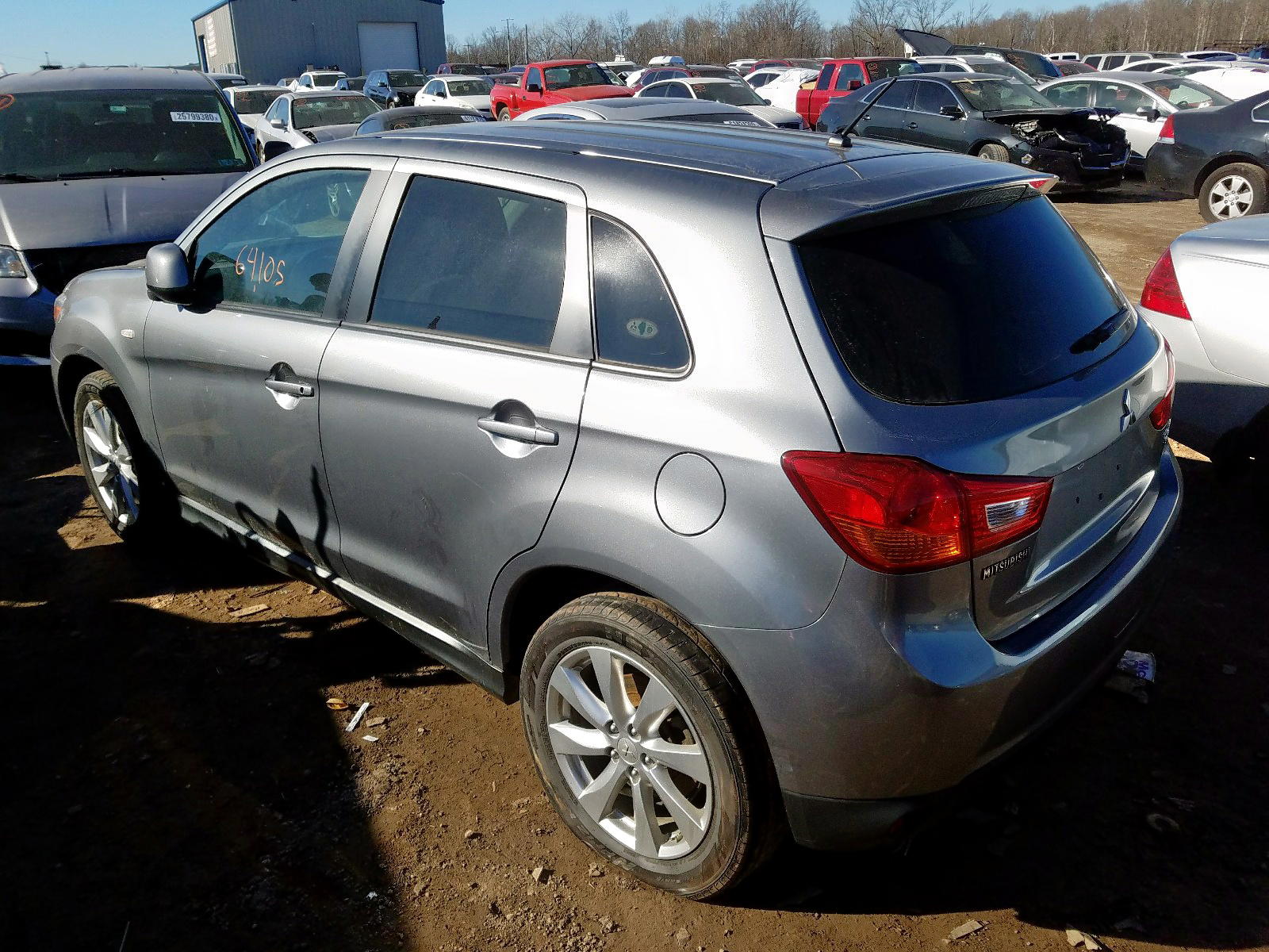 Photo 3 from auction – 2014 MITSUBISHI OUTLANDER with VIN 4A4AR3AU4EE023376