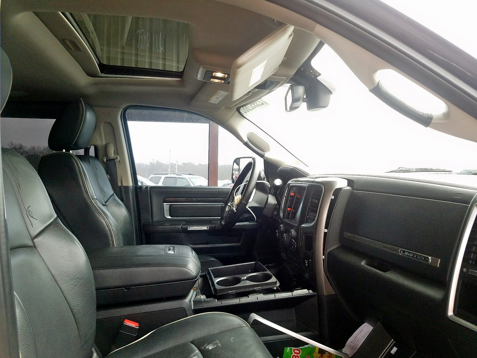 Zdjęcie 5 z aukcji – 2015 RAM 3500 LONGH z VIN 3C63RRNL2FG617129