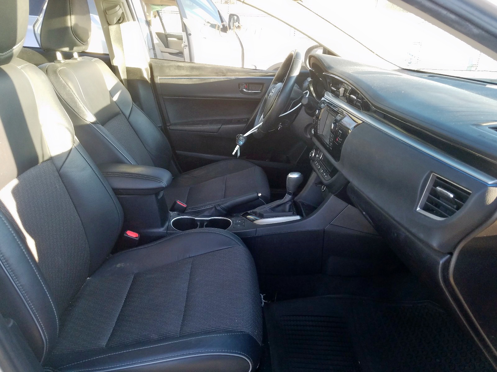 Photo 5 from auction – 2014 TOYOTA COROLLA L with VIN 2T1BURHE9EC027891