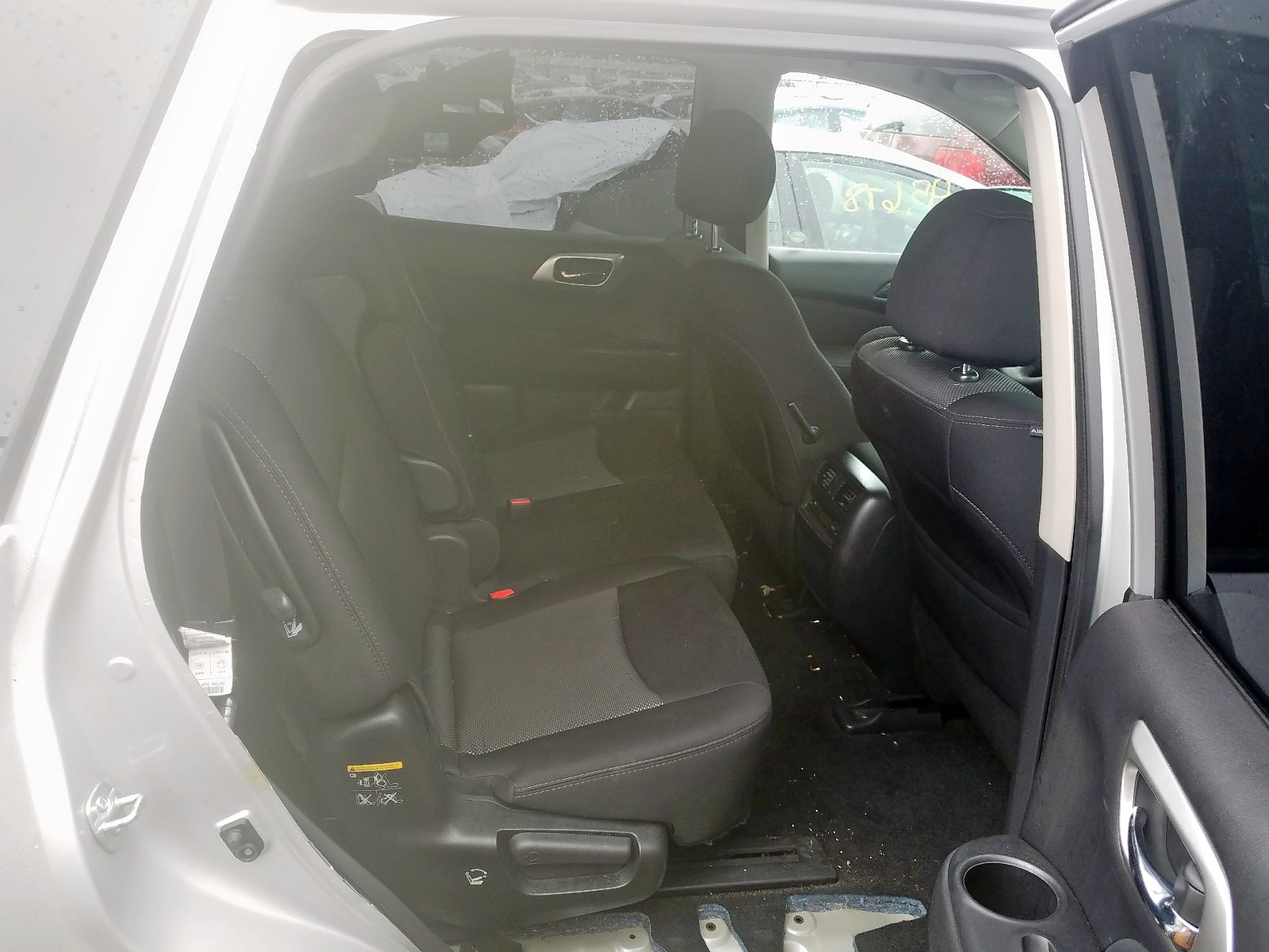 Zdjęcie 6 z aukcji – 2017 NISSAN PATHFINDER z VIN 5N1DR2MN6HC698290