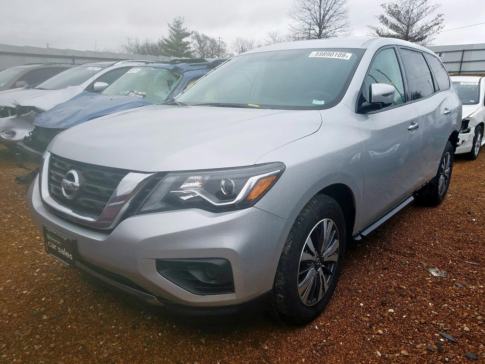 Photo 2 from auction – 2017 NISSAN PATHFINDER with VIN 5N1DR2MN6HC698290