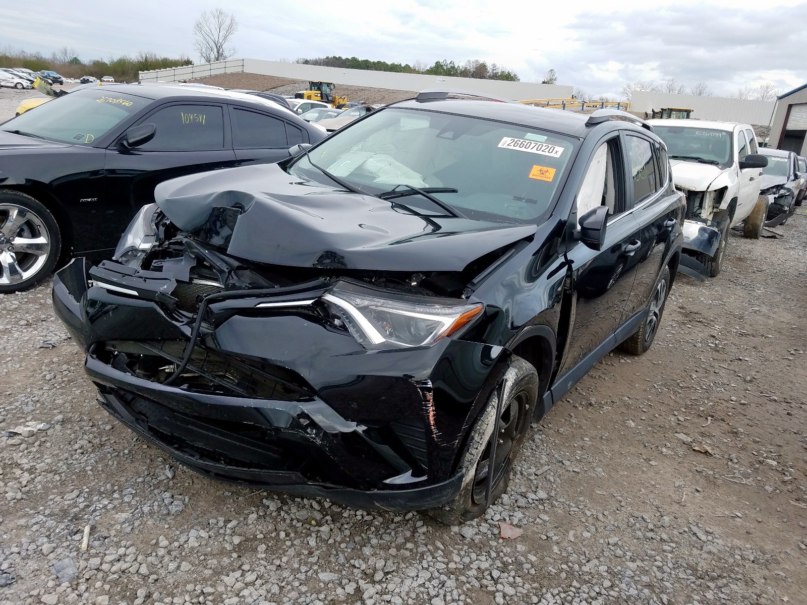 Photo 2 from auction – 2018 TOYOTA RAV4 LE with VIN 2T3ZFREV2JW466069
