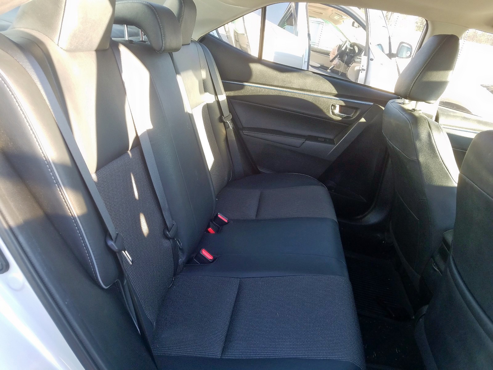Photo 6 from auction – 2014 TOYOTA COROLLA L with VIN 2T1BURHE9EC027891