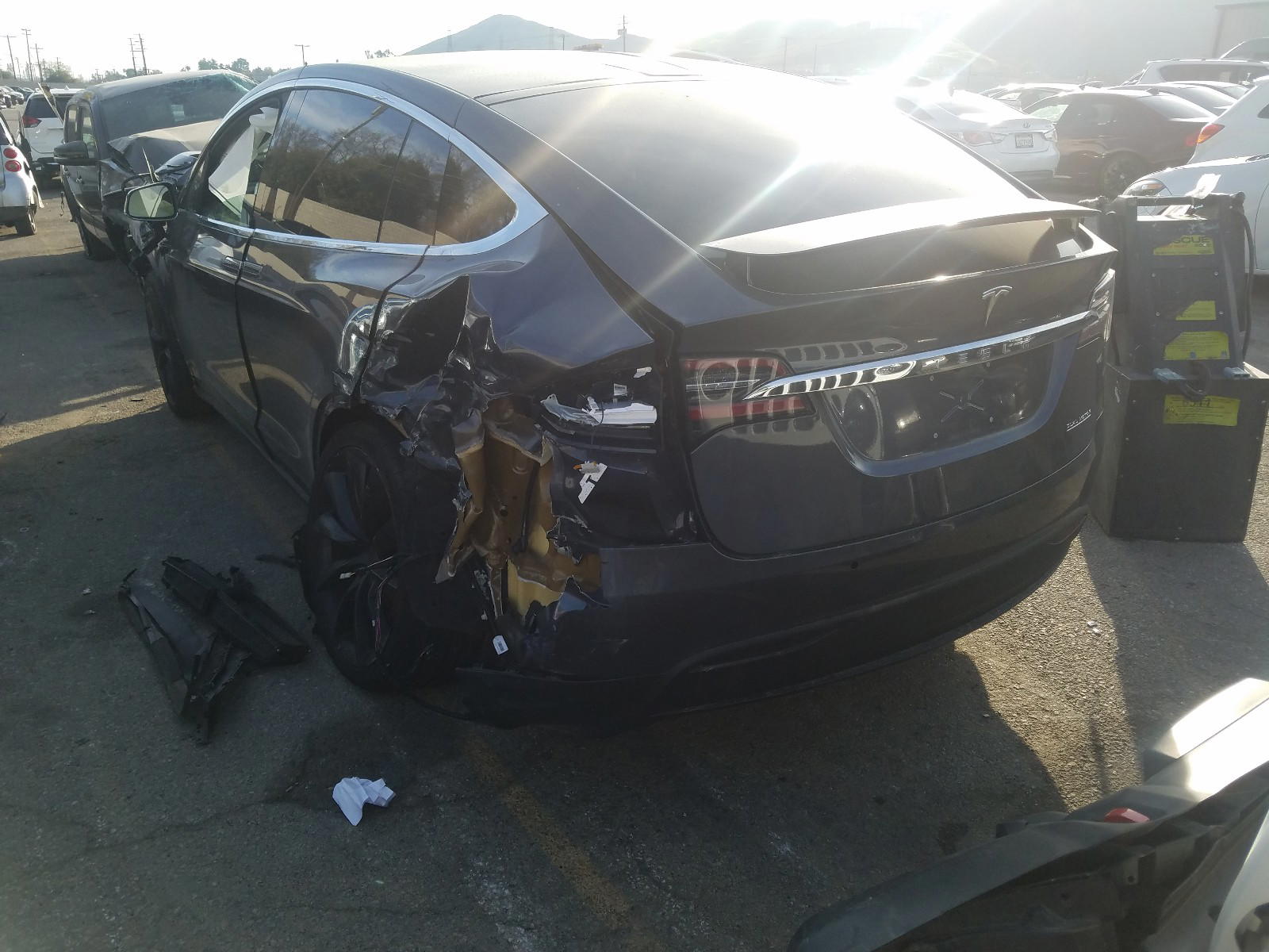 Photo 3 from auction – 2019 TESLA MODEL X with VIN 5YJXCBE42KF209564