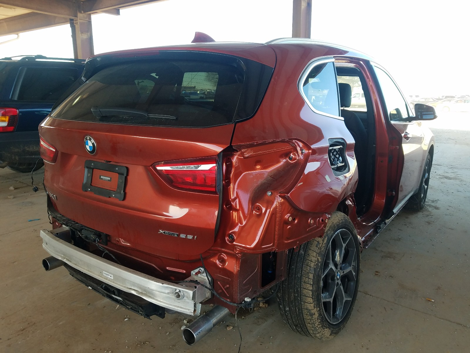 Photo 4 from auction – 2018 BMW X1 XDRIVE2 with VIN WBXHT3C33J3H32274