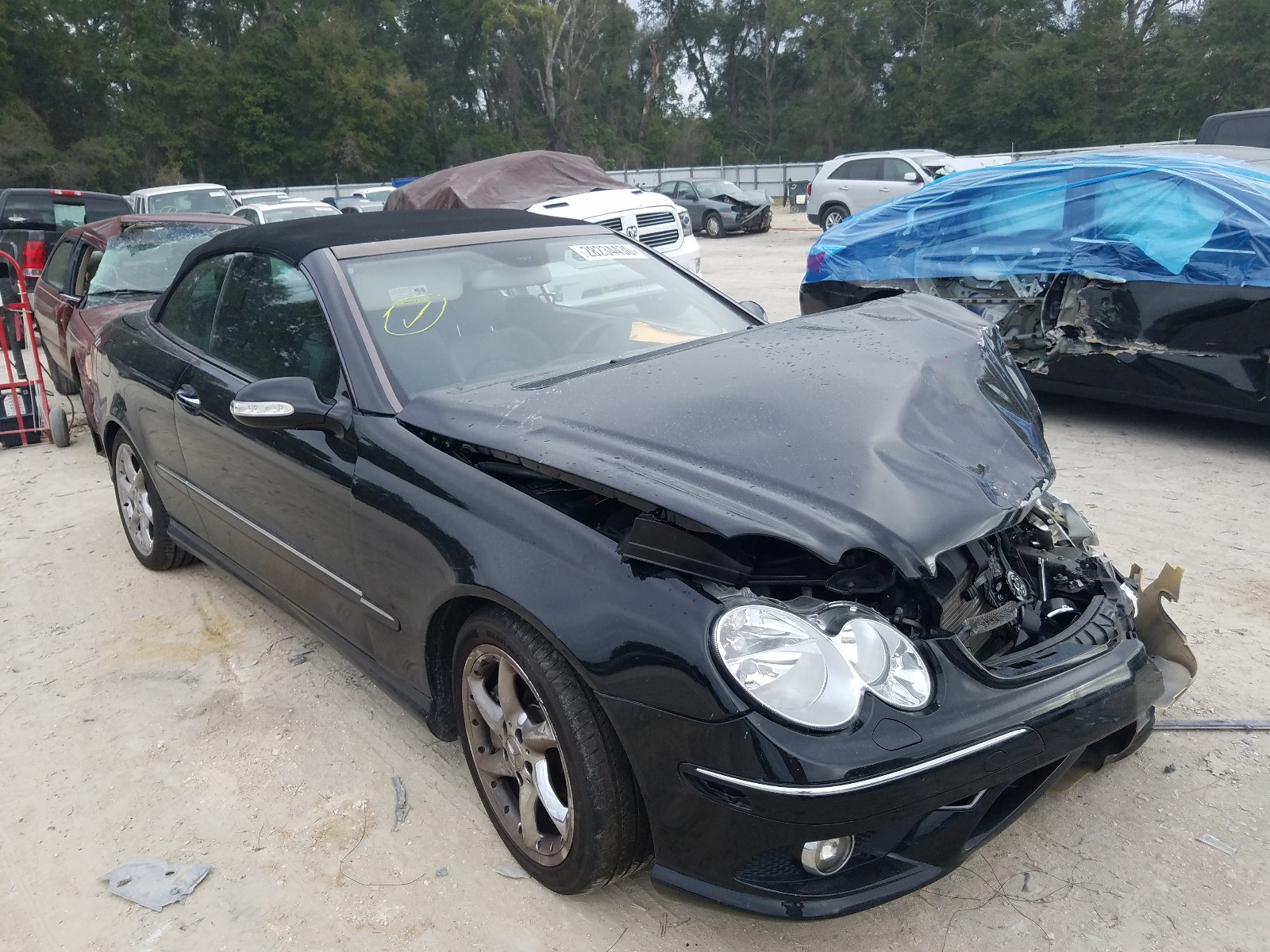 MERCEDES-BENZ CLK 550 2008 with VIN WDBTK72F88T095871 - Photo from auction